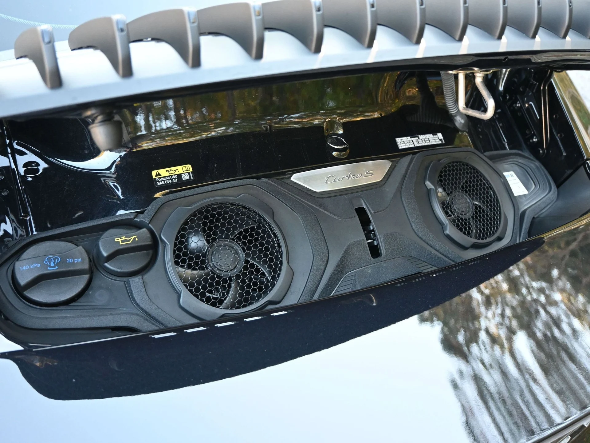 mph027_2089107099_725ae150a61d7bd720e0ea37bff11569x_7936b91089