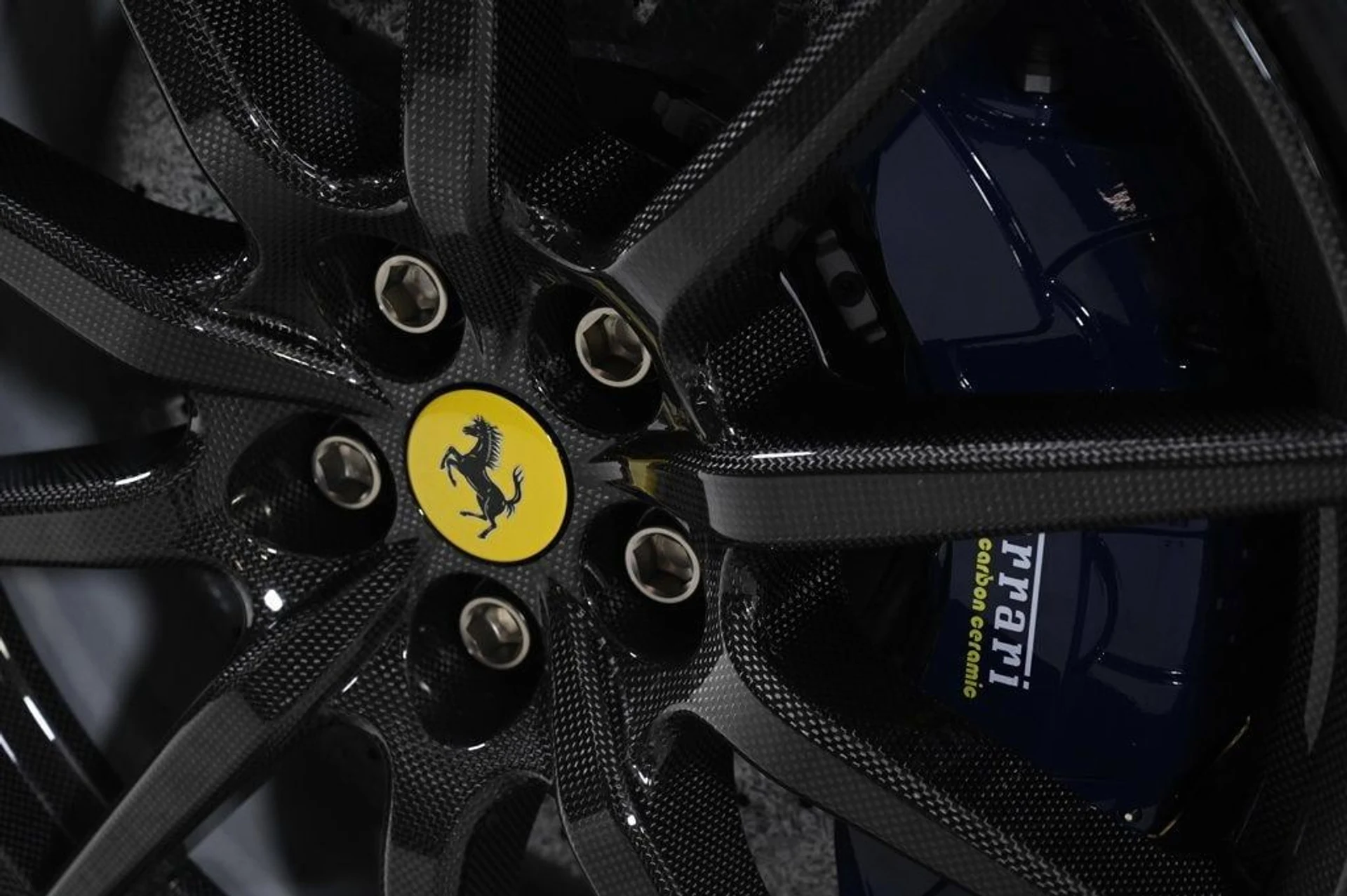 mph027_2105437815_04ccfc0e791a4f6c8efdae458cc58f4f_7a97bb26cd