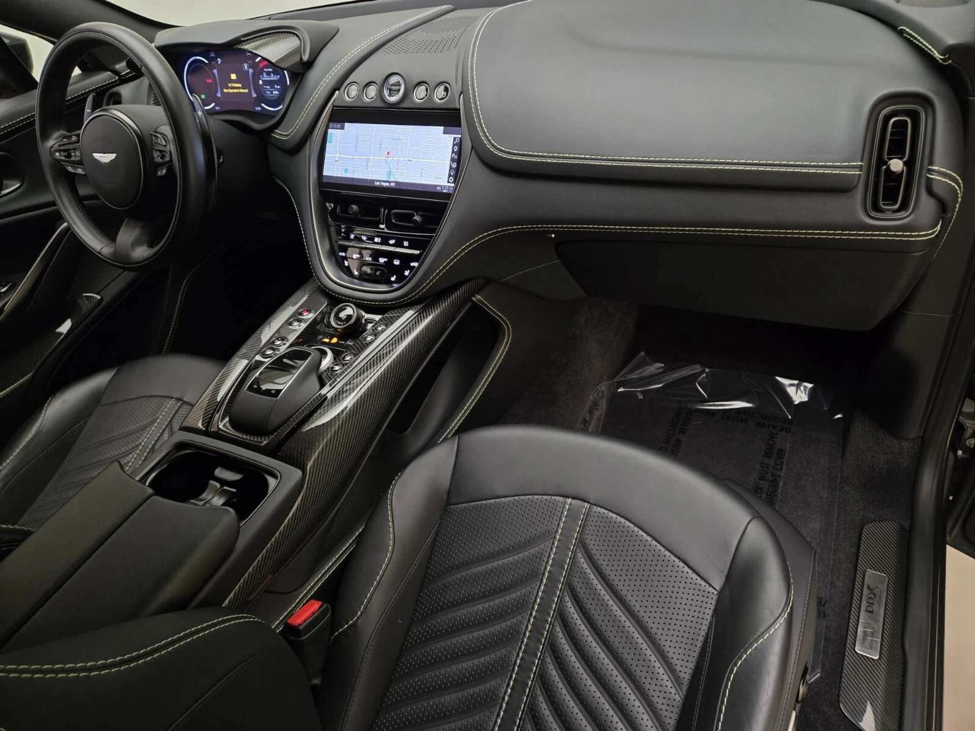 mph027_2109987253_Used_2023_Aston_Martin_DBX_707_1758610638_3a2e221a22