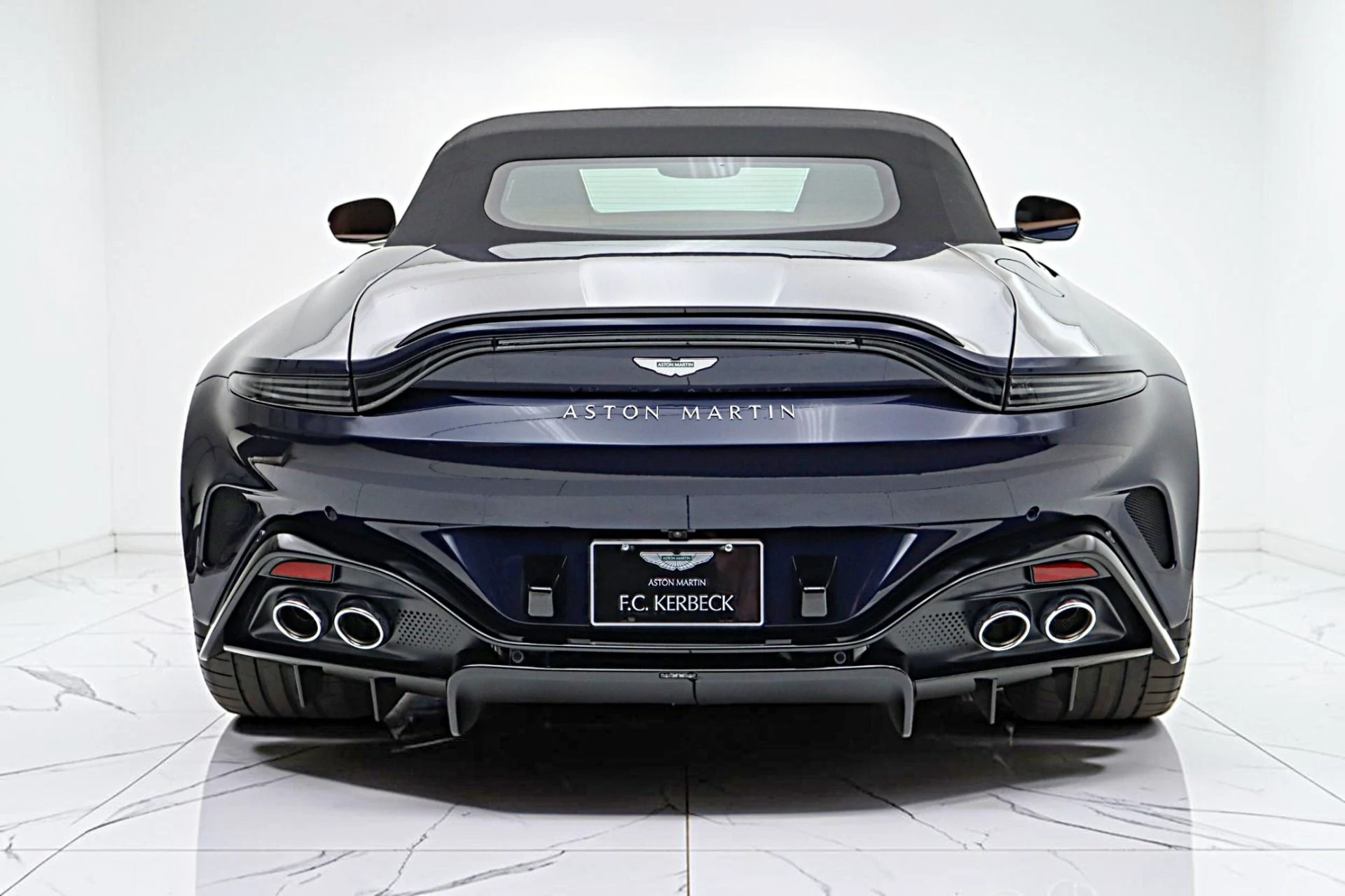 mph027_2111435953_New_2026_Aston_Martin_Vantage_S_Roadster_c30cb36825