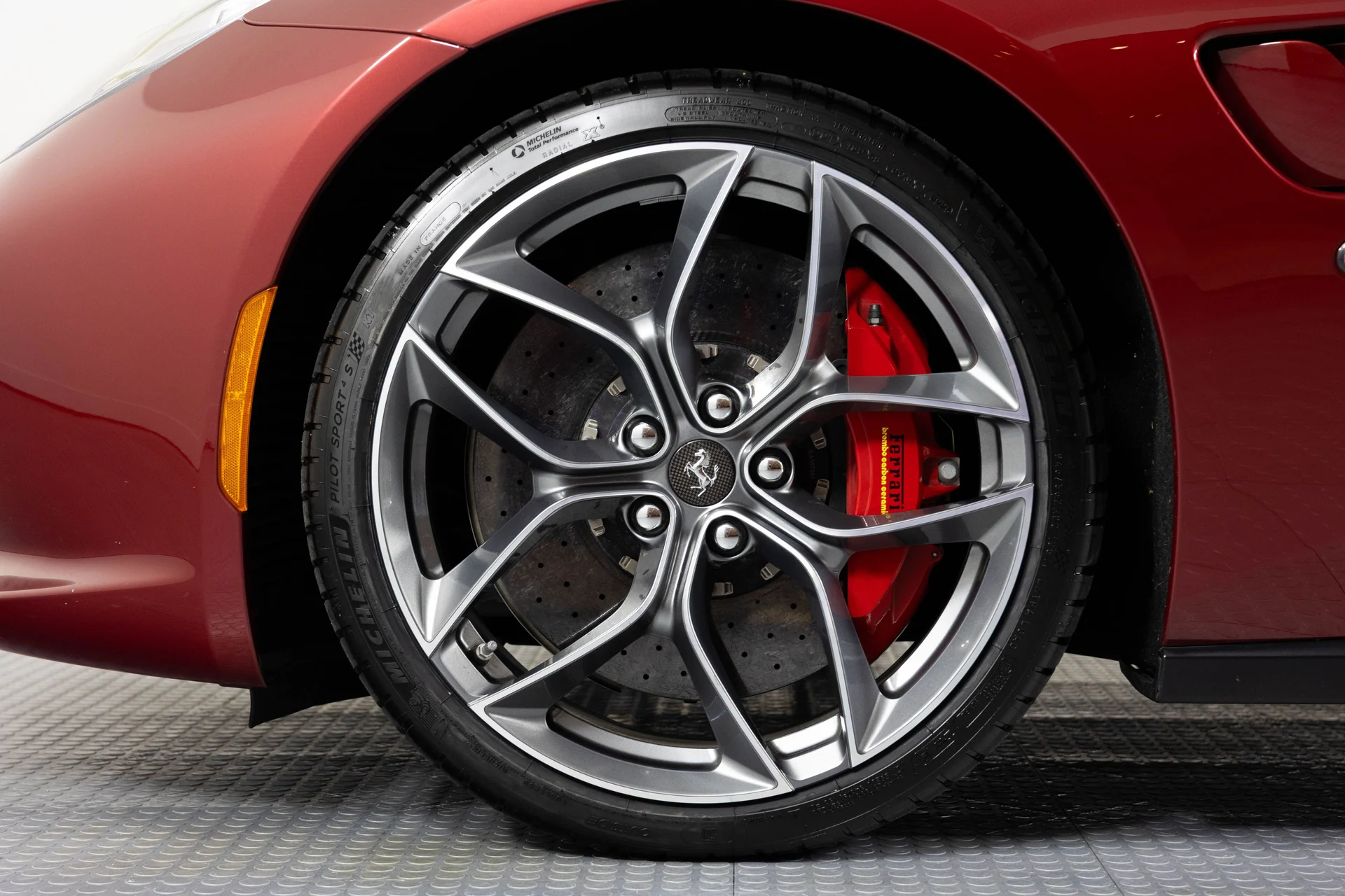 mph027_2112009052_d767d71434cbf9d1418af07b5ec54981_f357018333