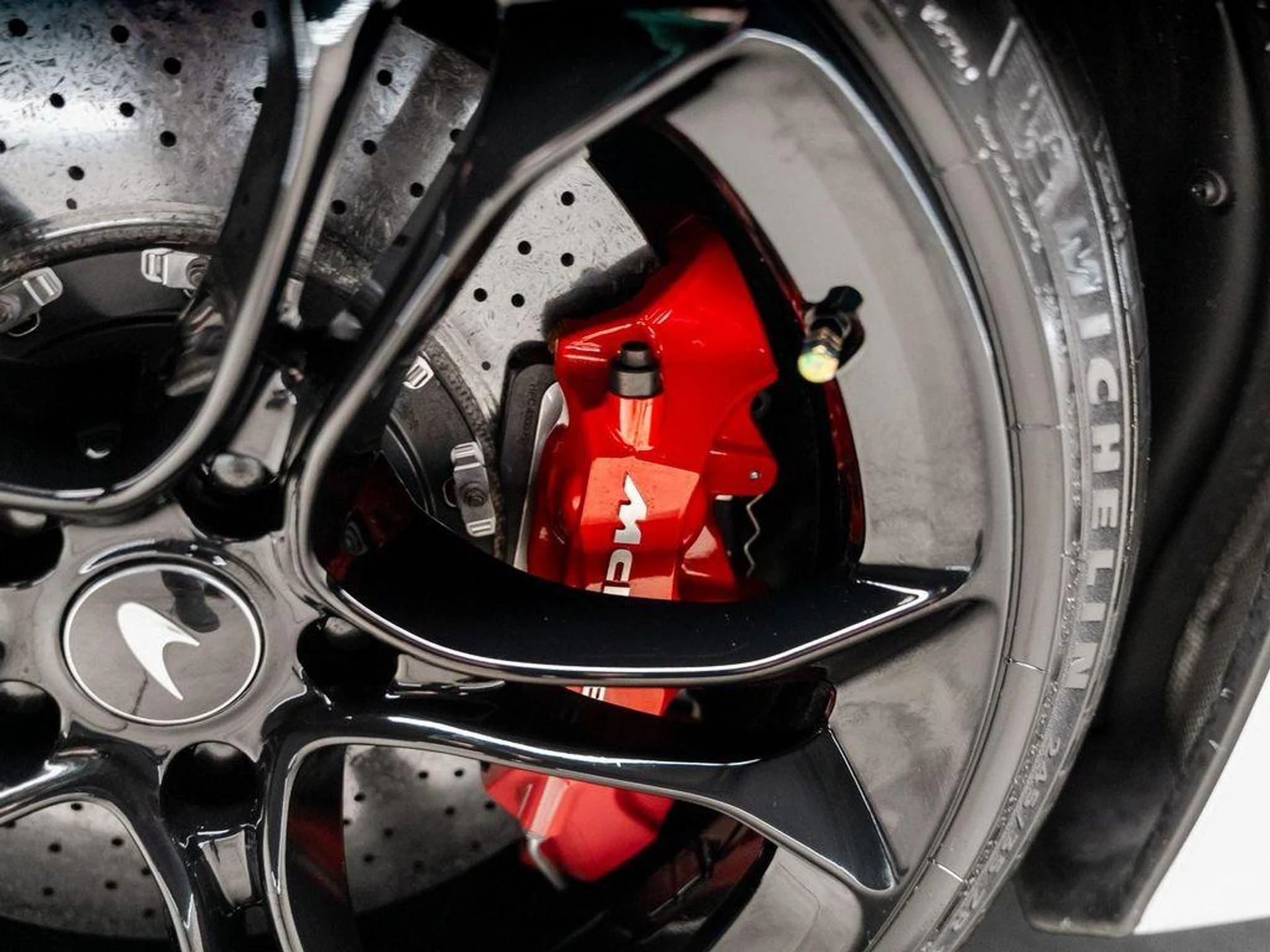 mph027_2117524272_07_EXEO_781n7_Cm_E_Md_Hr9i0y5dgs_Q_da69af4c7a