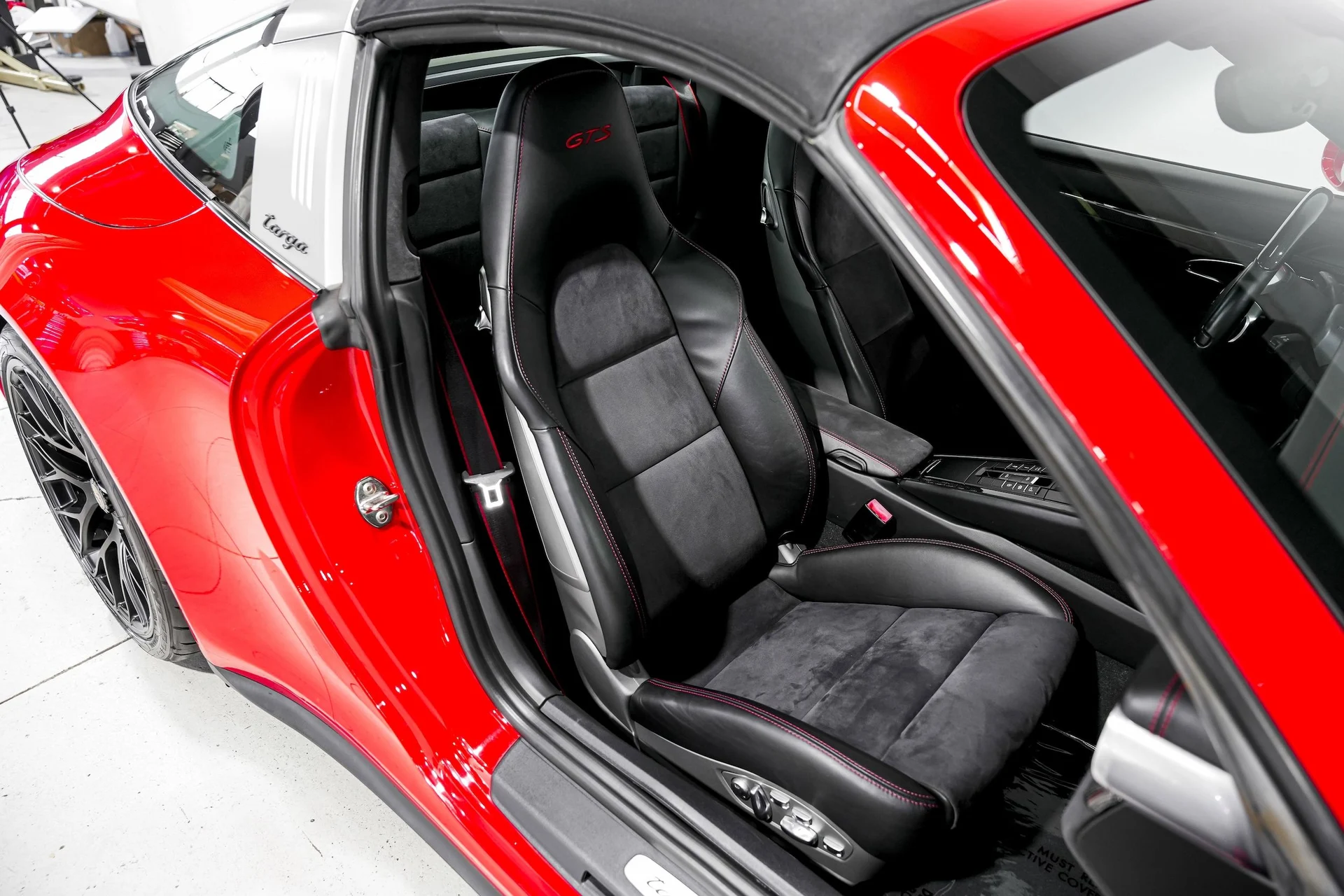 mph027_2118313996_2c4dafe34d151ab0eae1fe09a295213fx_b5cead226b