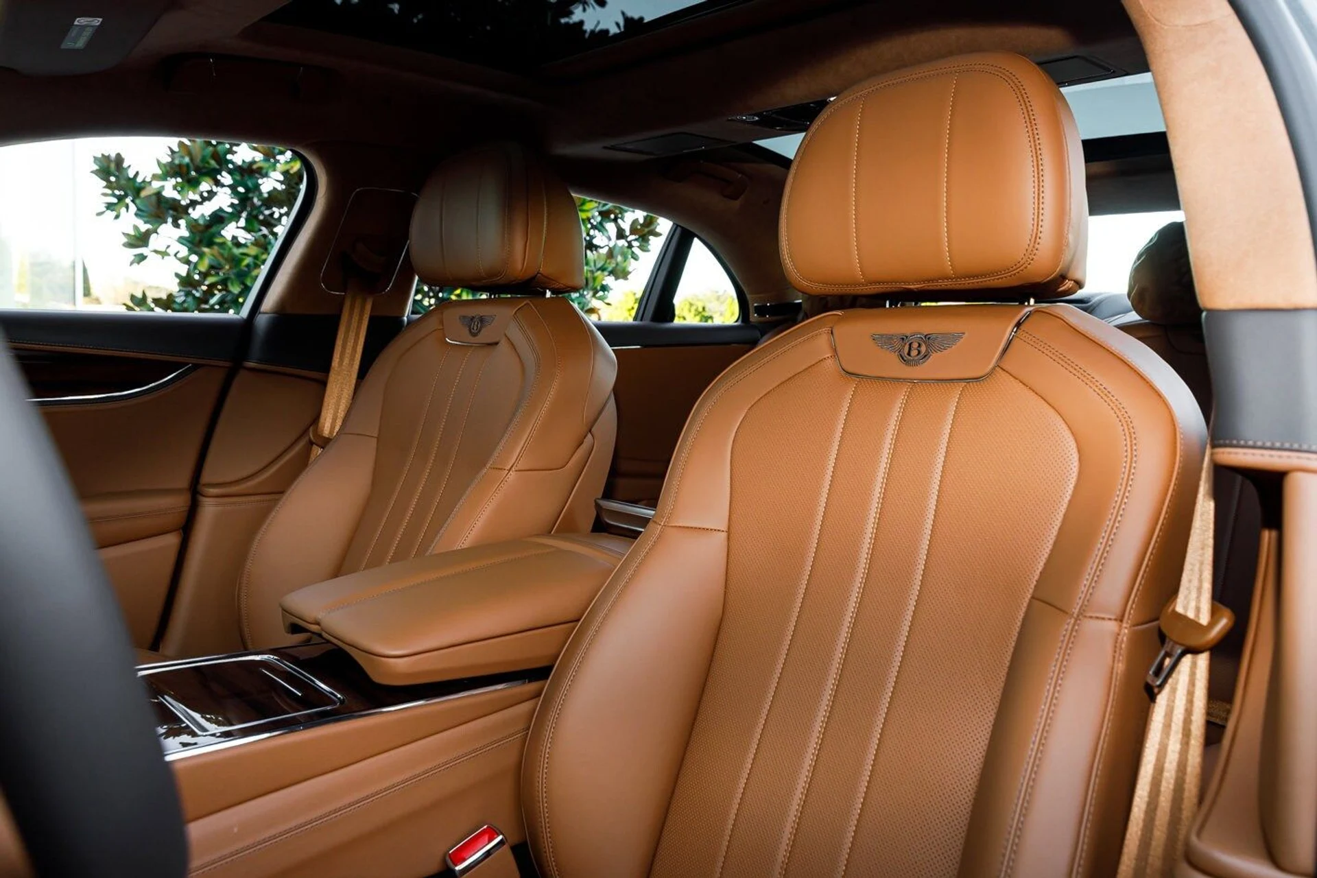 mph027_2121088133_344cd3bc3f3f5143d9e0fbeaecdf6939x_9803025c03