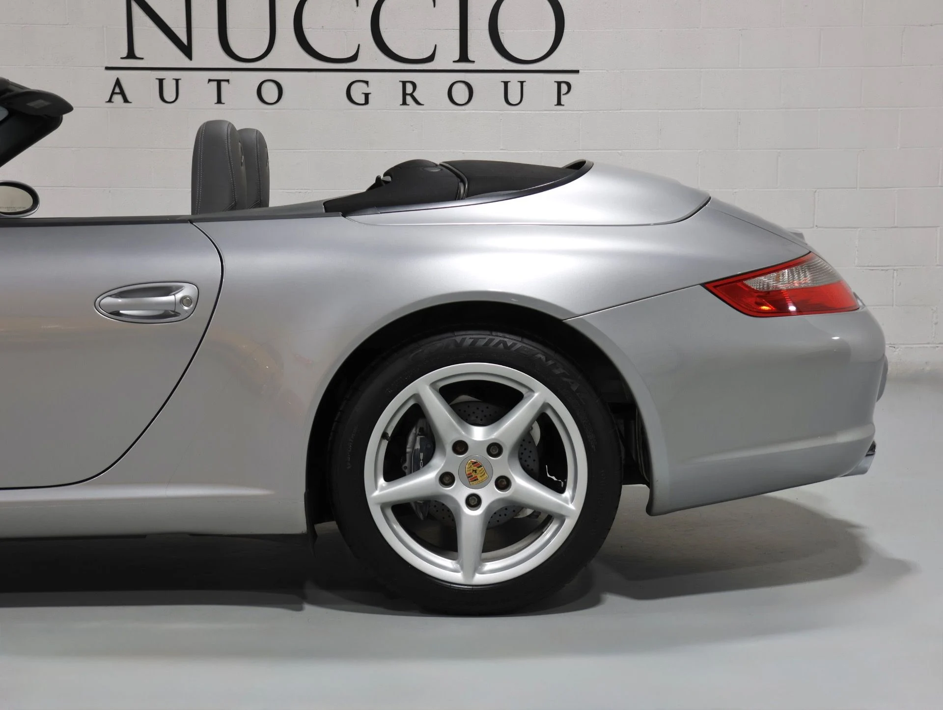 mph027_2130197729_Used_2006_Porsche_911_Carrera_6_Speed_Manual_Only_33_K_Miles_Just_Serviced_GT_Silver_1781322547_efa9ccc256
