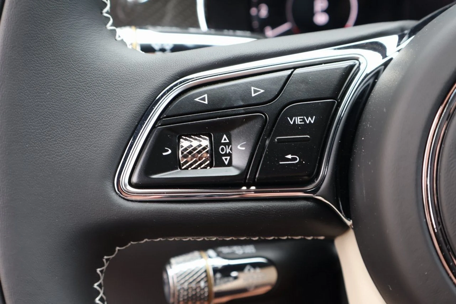 mph027_2140786410_28_abe45b65ec