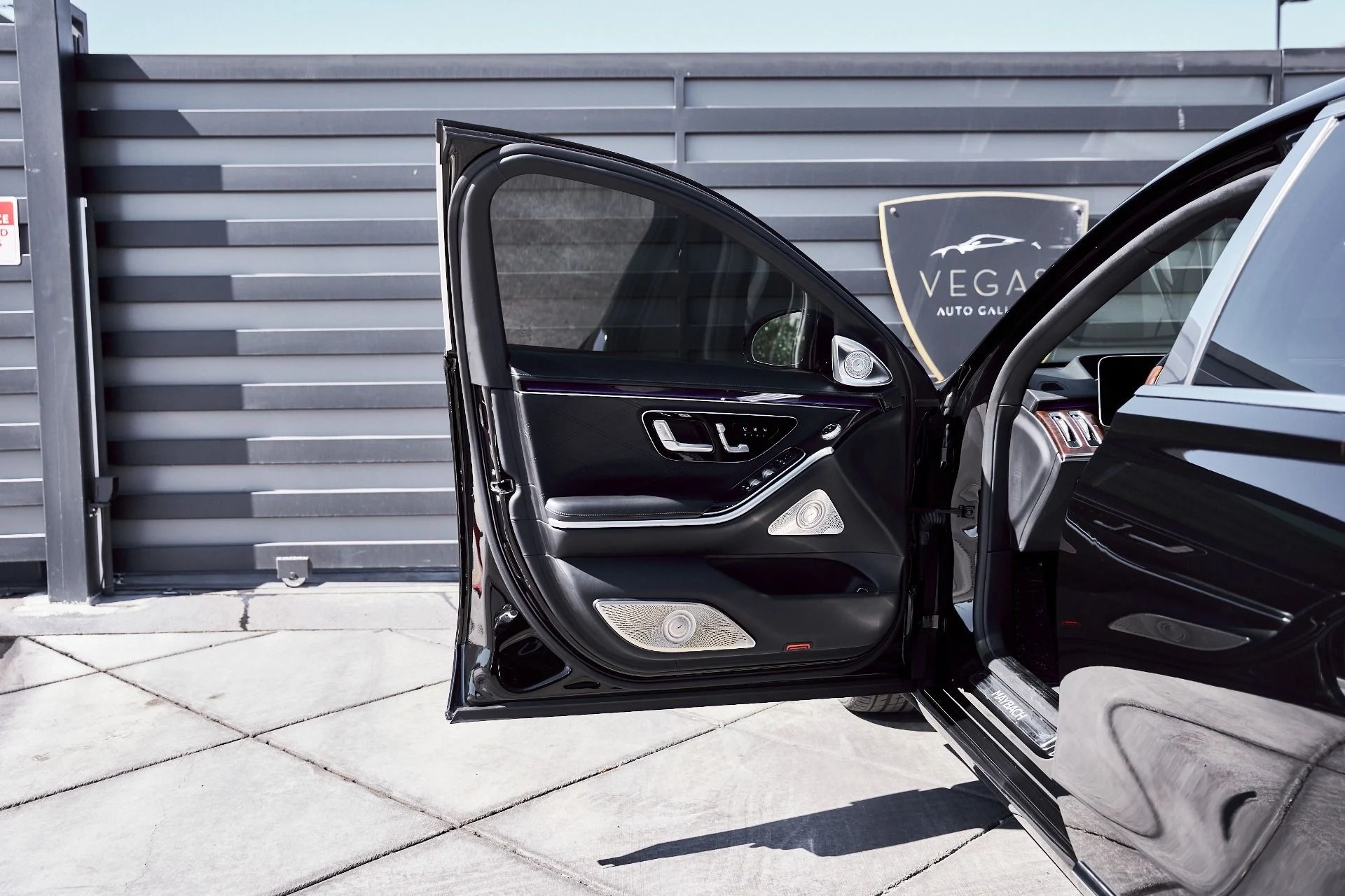 mph027_2142781006_Used_2021_Mercedes_Benz_S_Class_Maybach_S_580_1773278686_61997281a8