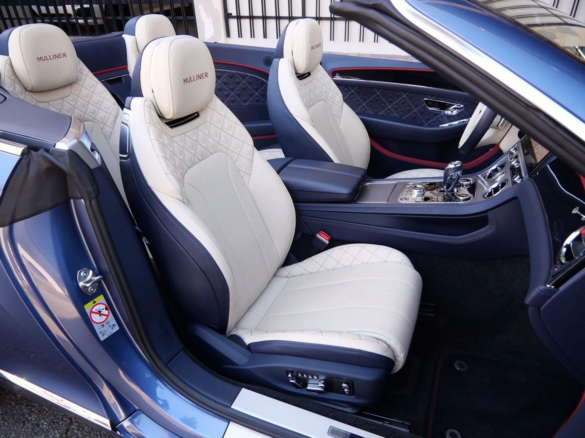 mph027_2145676910_98bebadb897b62b69230e3d8f5431a21x_8be85a821b