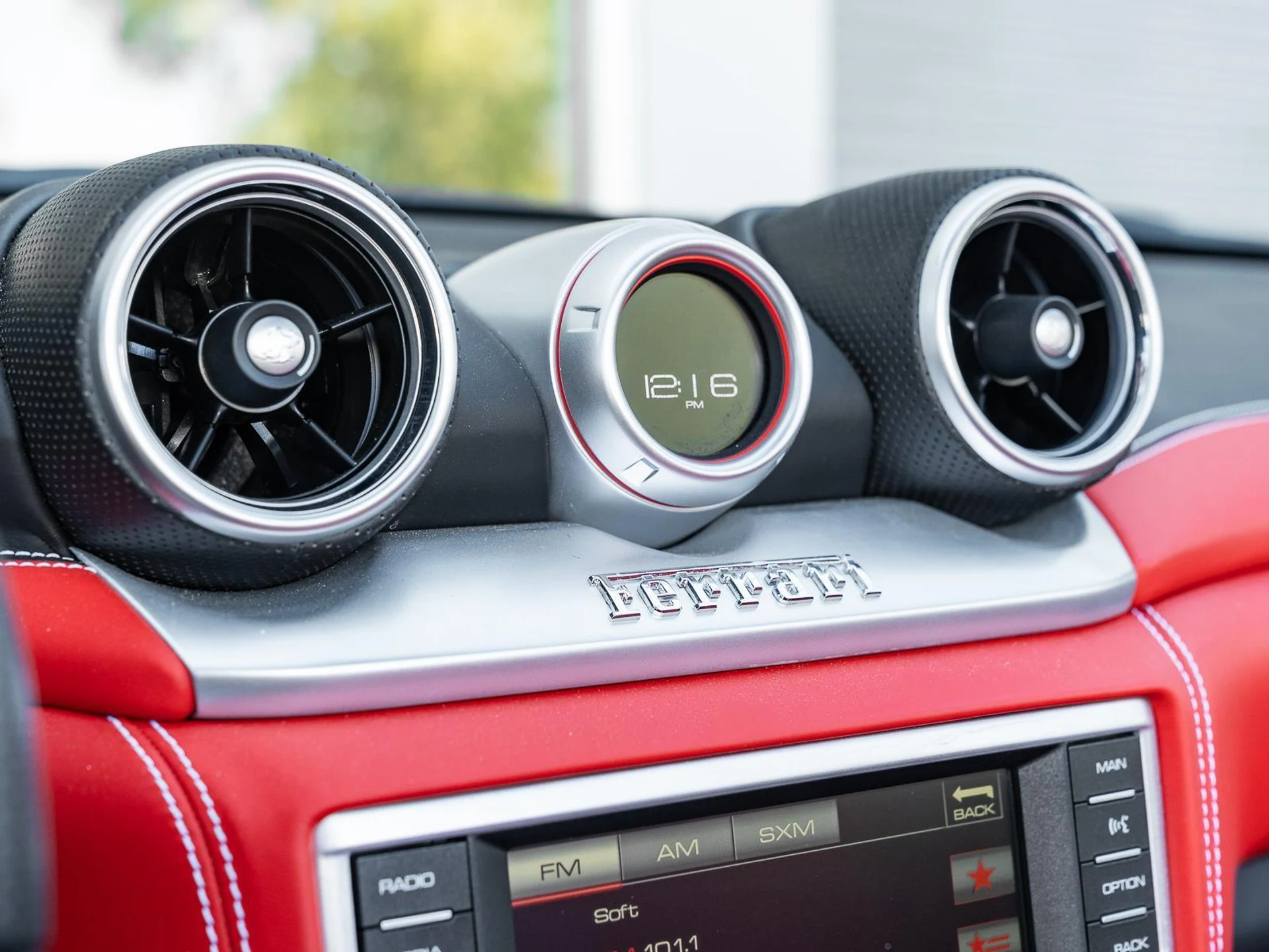 mph027_2150845933_Used_2016_Ferrari_California_T_1770806113_b59ba7e6db