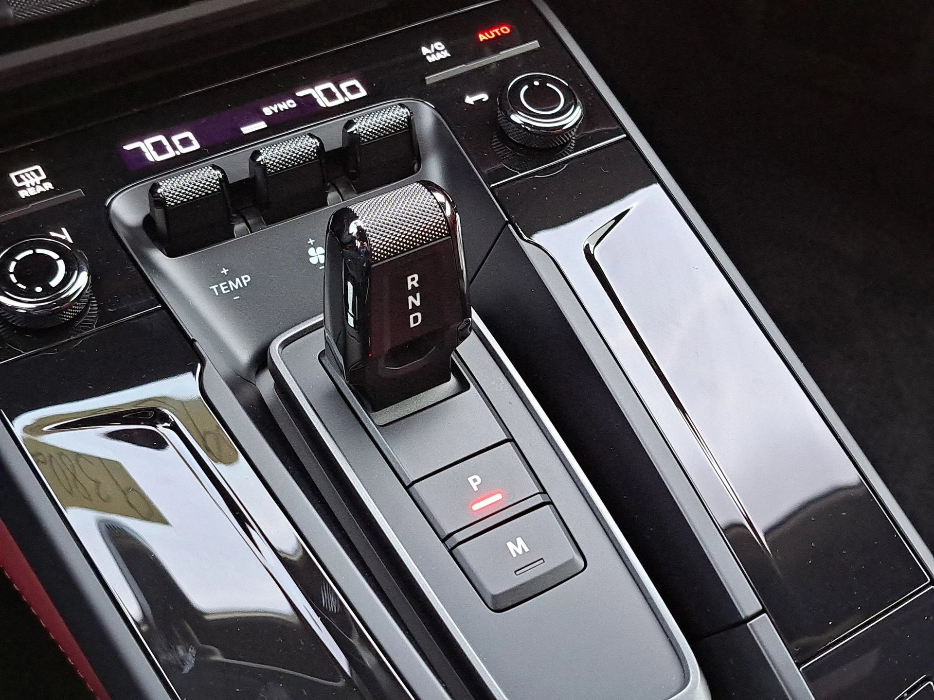 mph027_2151418444_228a4478c1c9bbff3cd6f27f8e0676d7x_ac47535de3