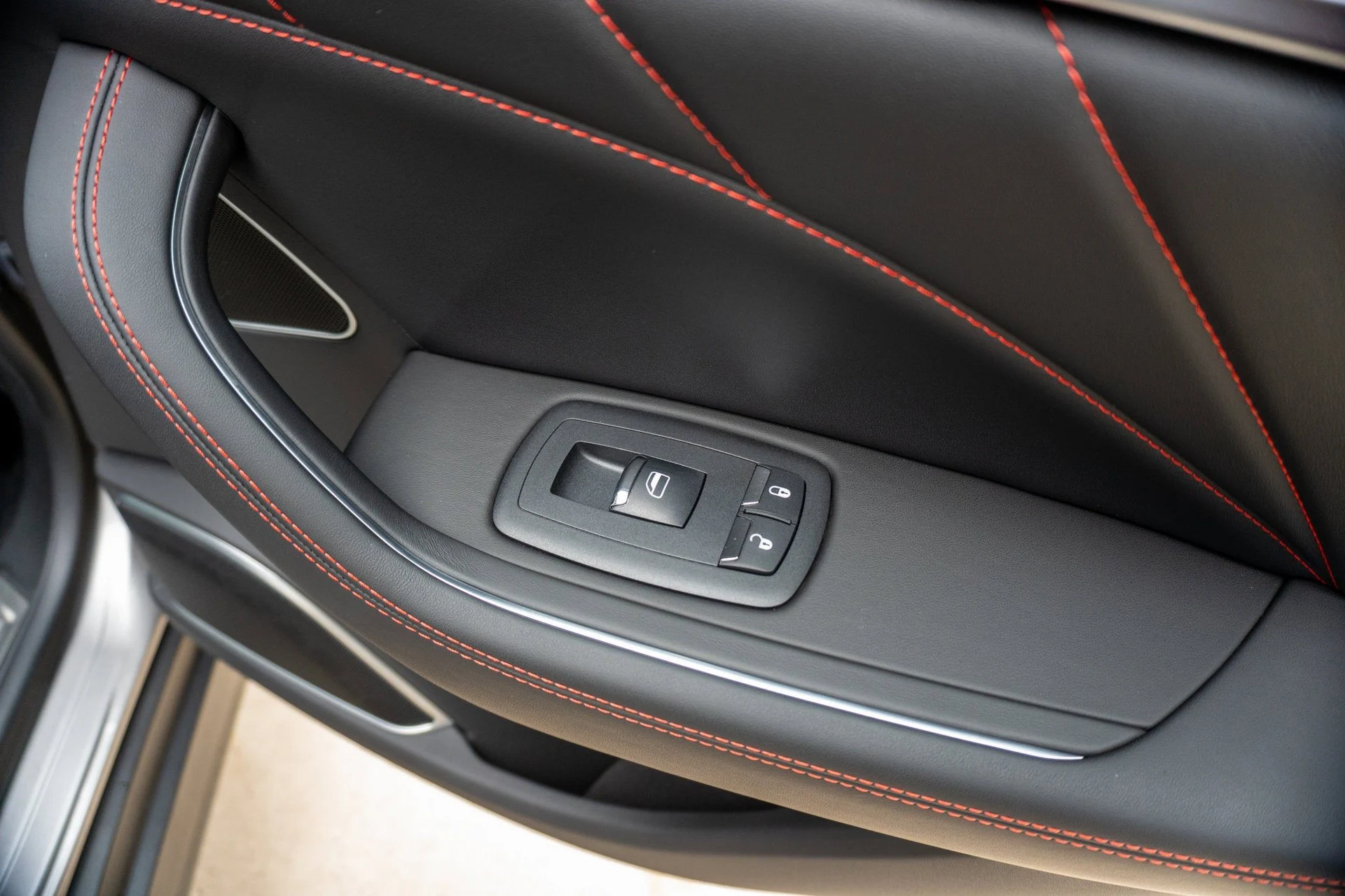 mph027_2151996495_3550b4d28ff14f9b86c9dd786a4e2f5b_19deeaac10