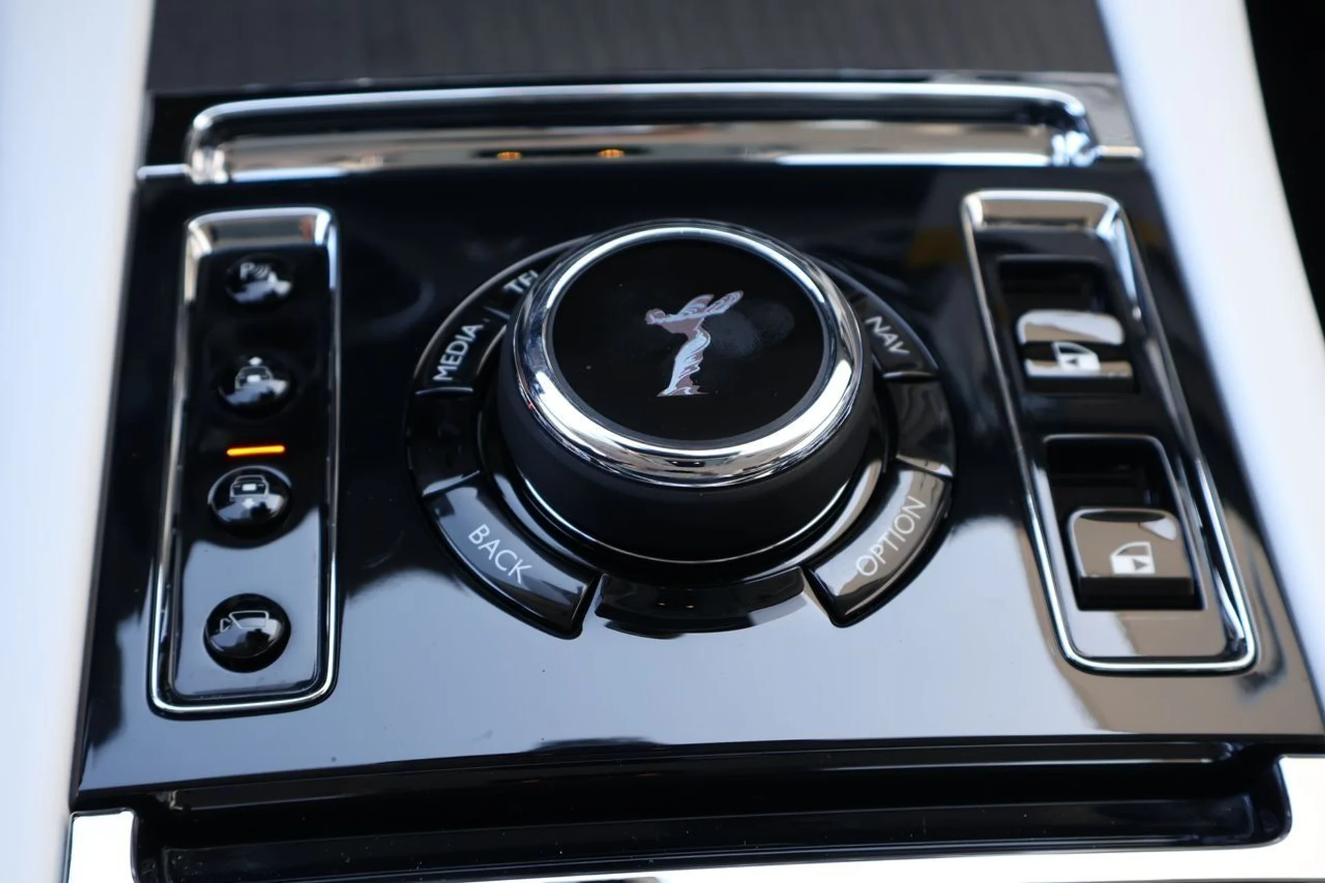 mph027_2152241918_28_c4c0c208d1