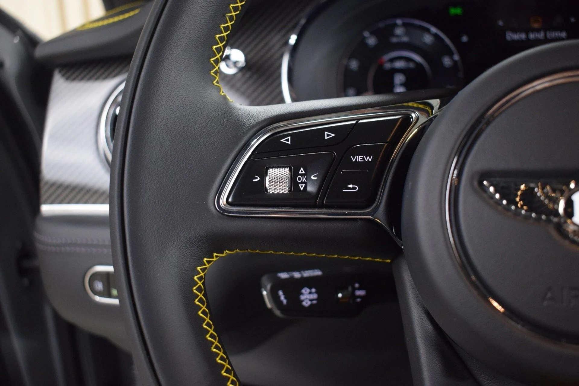 mph027_2155252270_0f99fe748418dd12a7adbe9b12e48a12x_63cf74f740