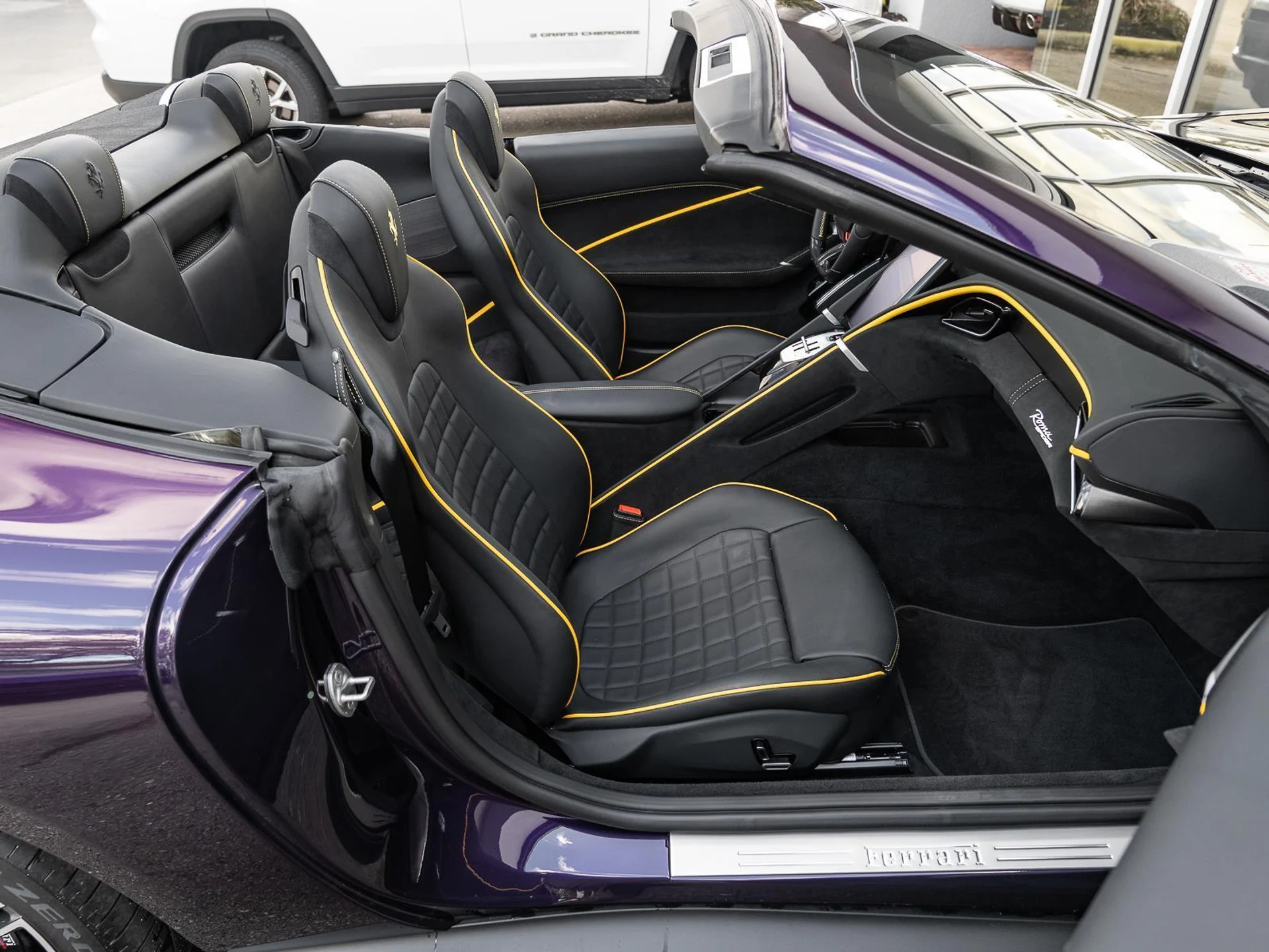 mph027_2156442937_Used_2025_Ferrari_Roma_Spider_Convertible_1772576627_501b4bddc6