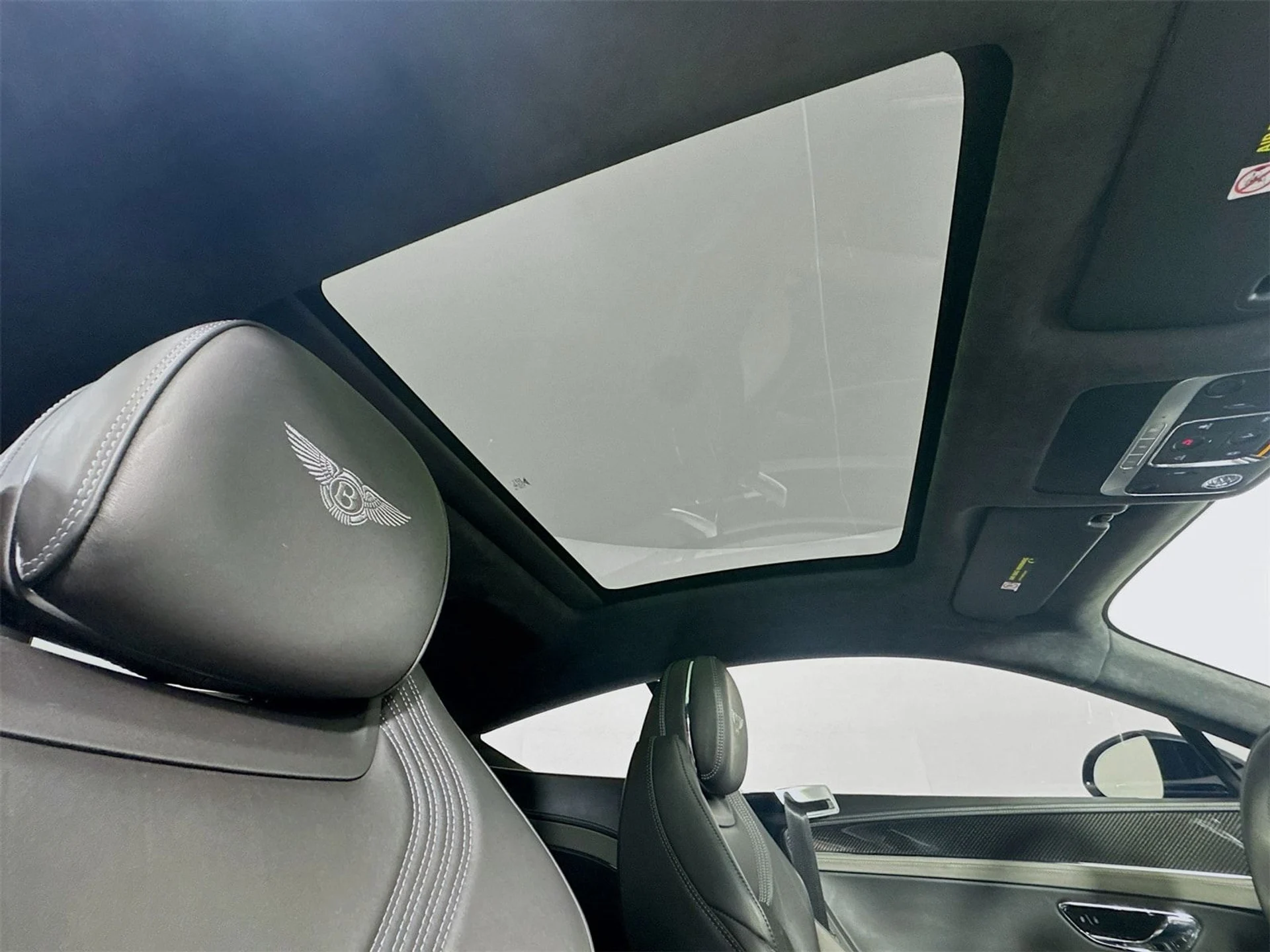 mph027_2157252455_54489335c1547e6003996ddd21d63ad7x_182f4cc501