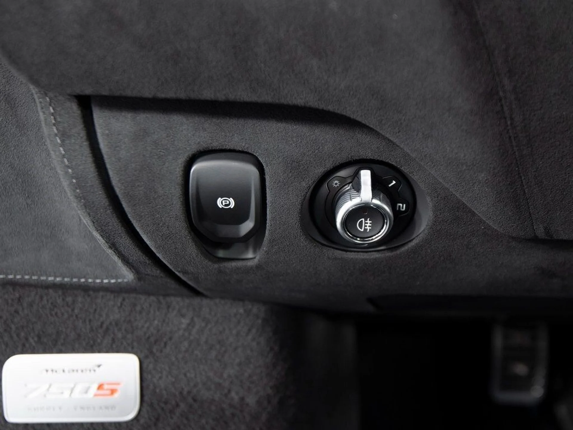 mph027_2158545187_88a61b893f5e5f0b44e829fd891eee4cx_4adfaa19c1