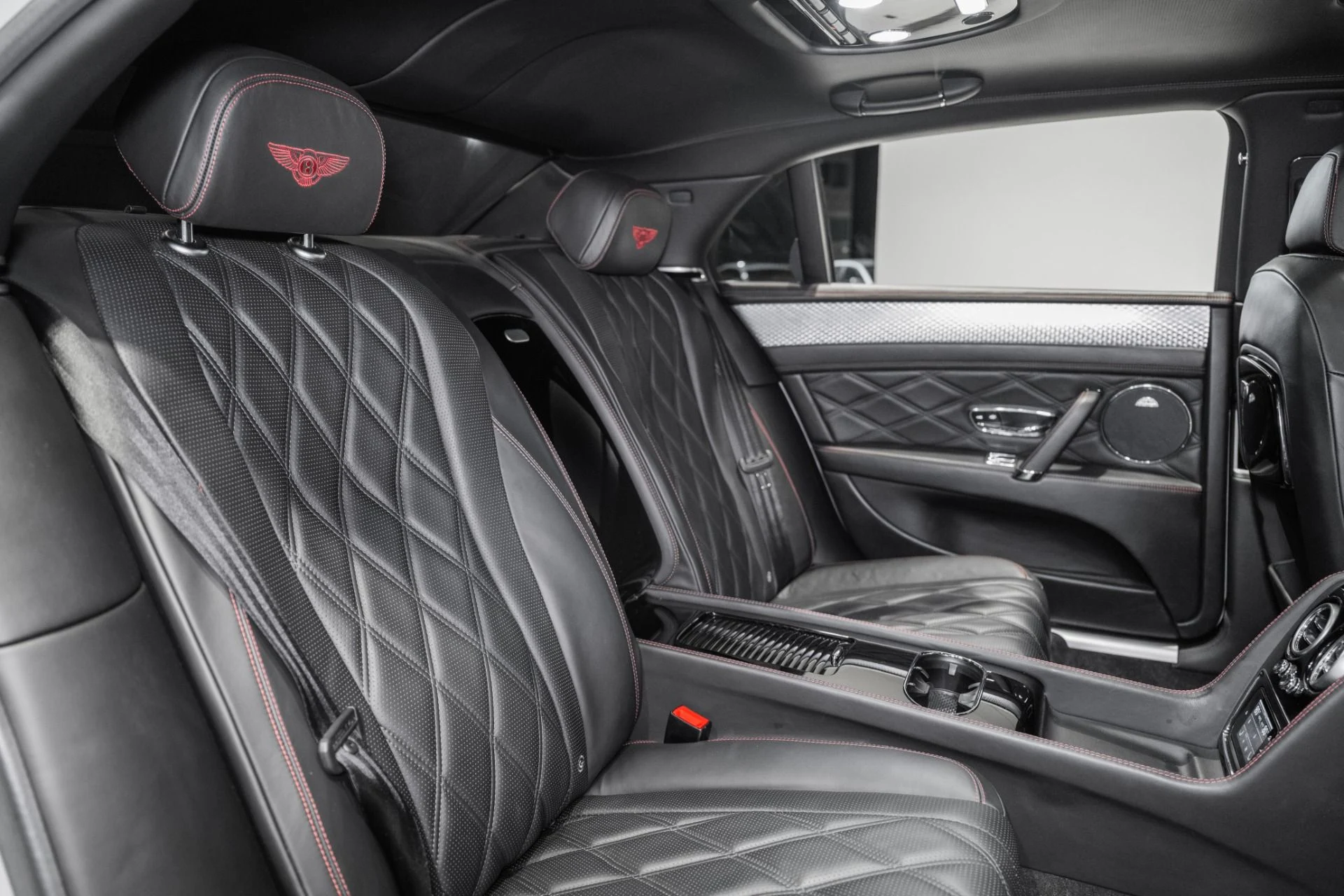 mph027_2159160265_Used_2014_Bentley_Flying_Spur_1764428362_66c2d01aa8