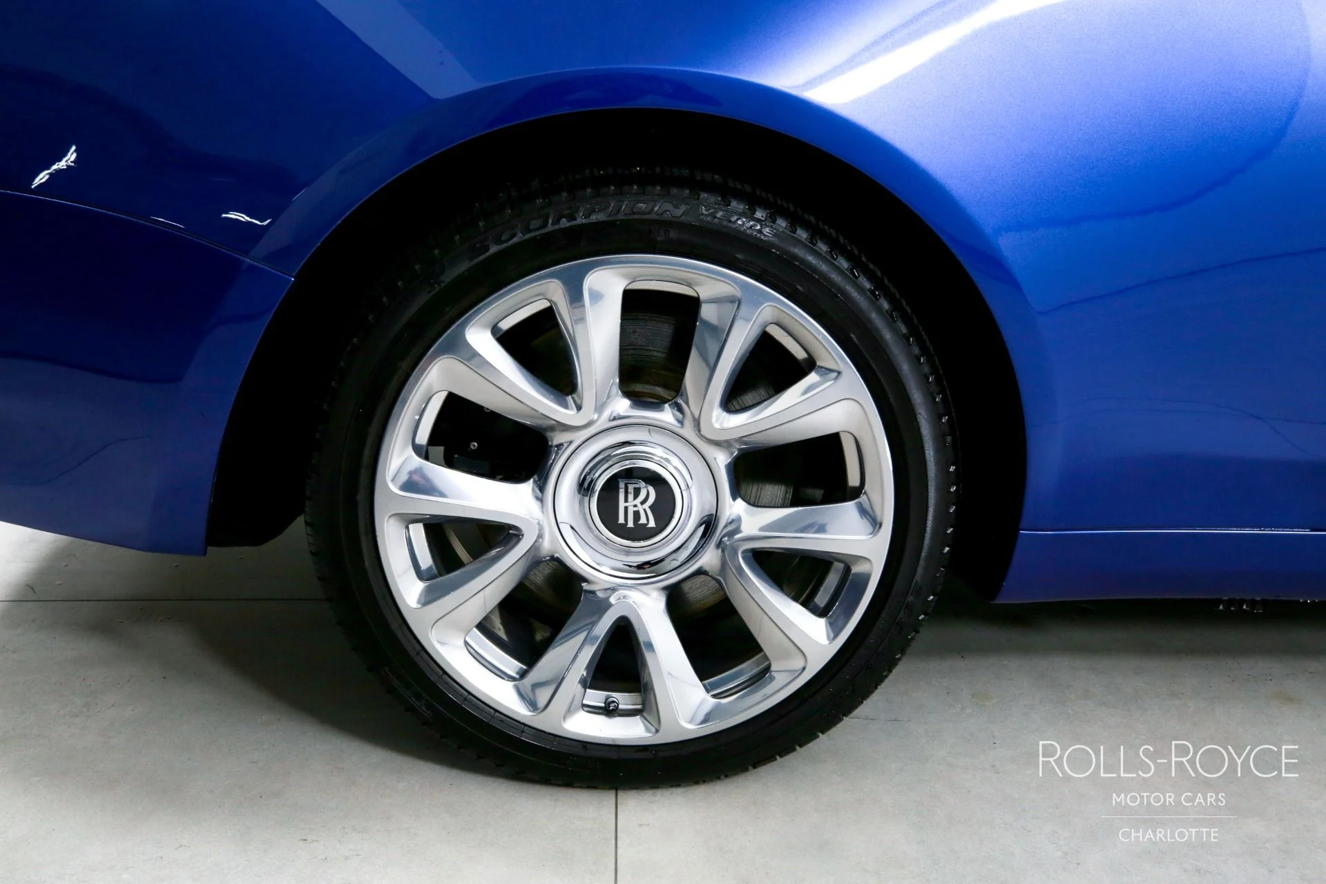 mph027_2166470535_Used_2019_Rolls_Royce_Wraith_1771362503_dc7f0d5660