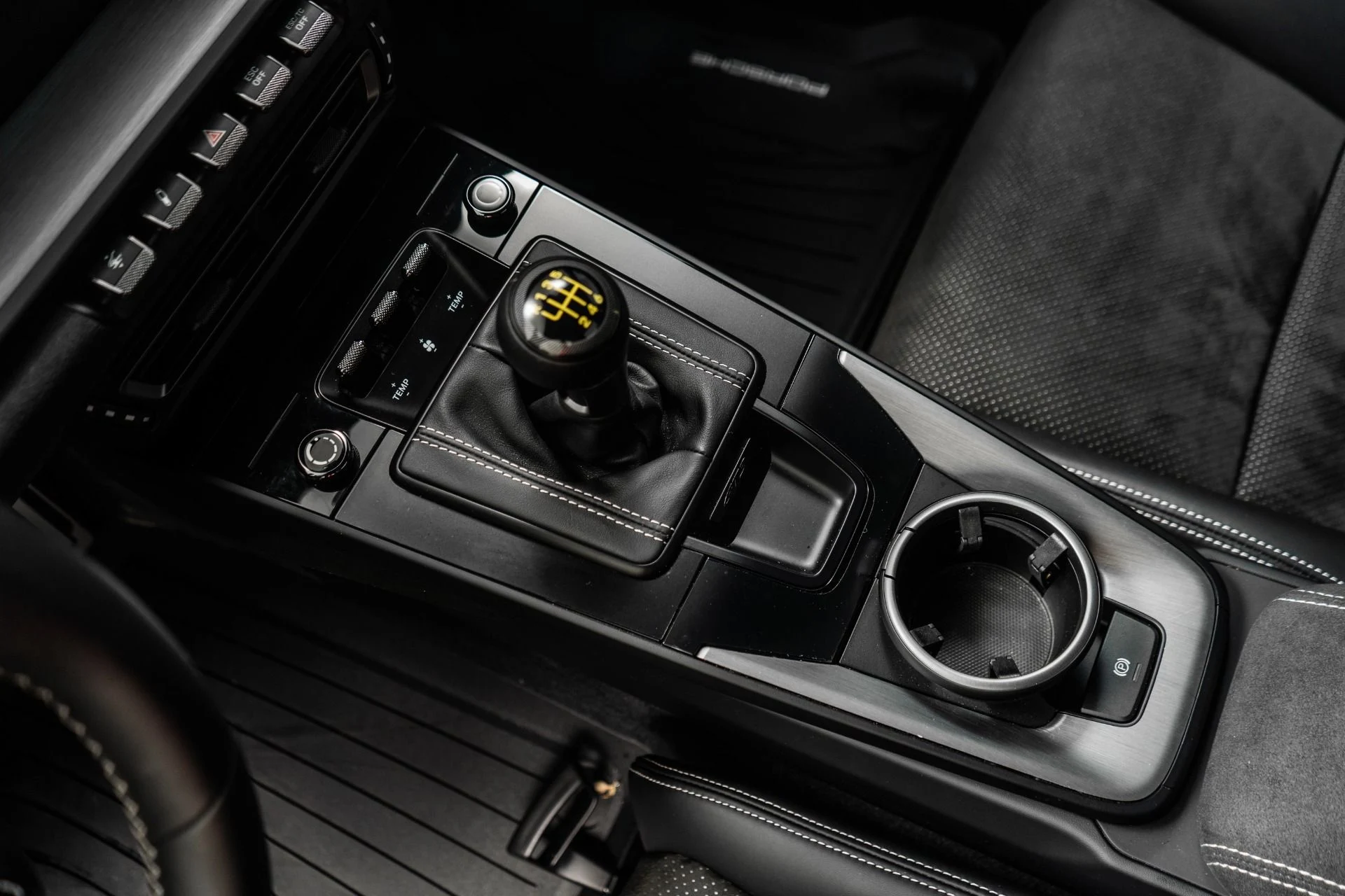 mph027_2167605061_Used_2024_Porsche_911_GT_3_6_Speed_PTS_Color_Carbon_Buckets_Carbon_Ceramic_Brakes_1757107371_5fa13975f4