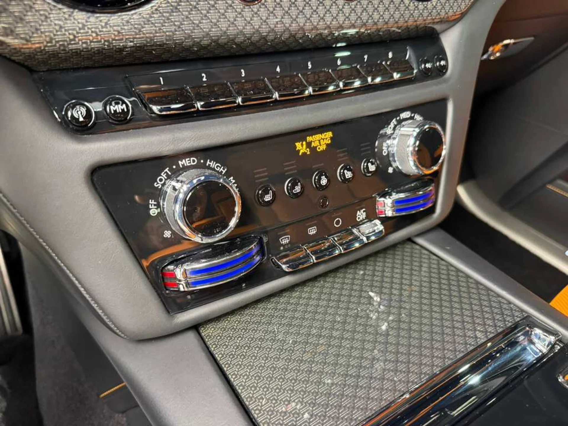 mph027_2171838883_25a86ae653cf2759e5e35840e3d9ad81_e38303f2e9