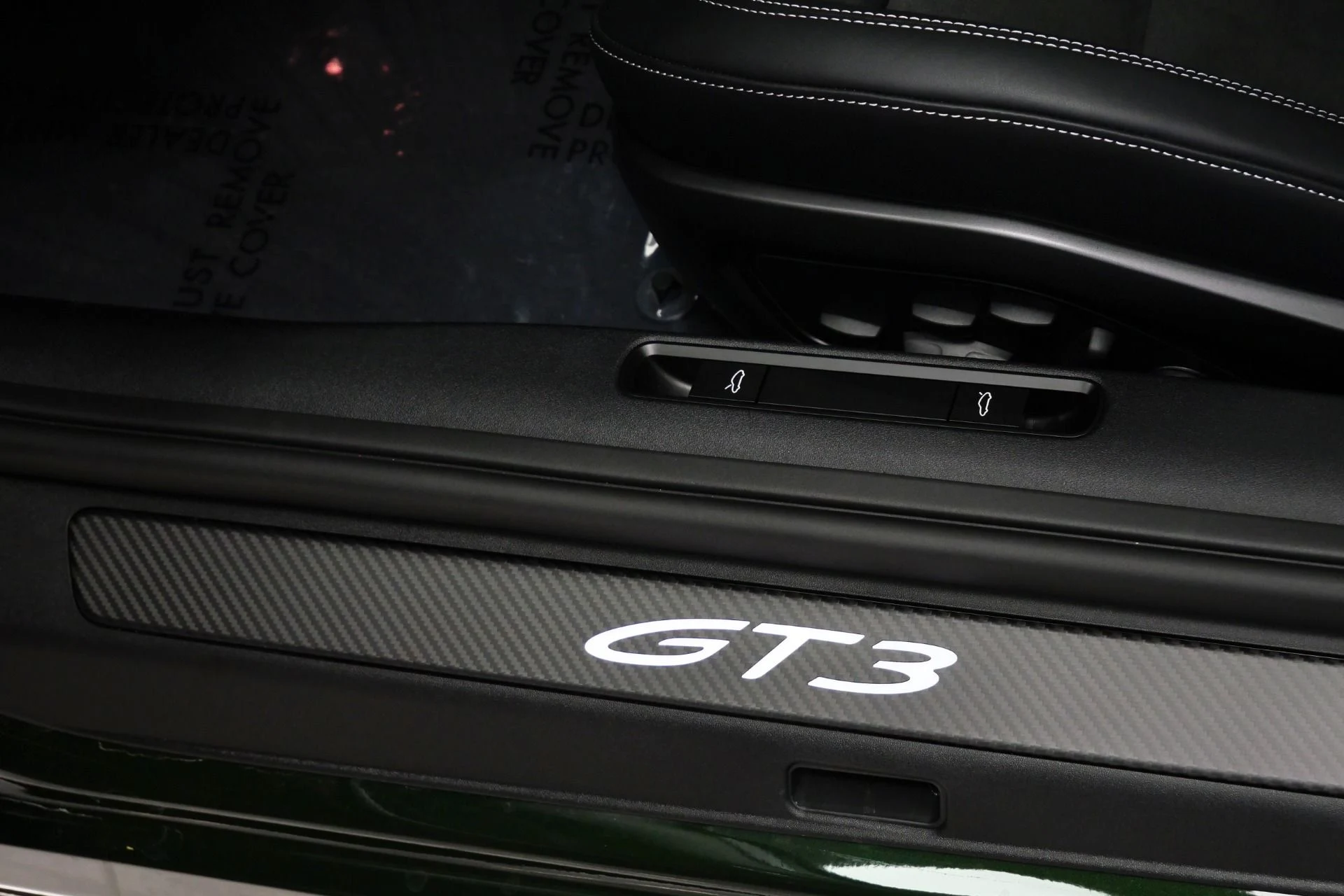 mph027_2173408334_Used_2026_Porsche_911_GT_3_Weissach_Package_6_Speed_Manual_Delivery_Miles_1773426266_7b97d08ce7