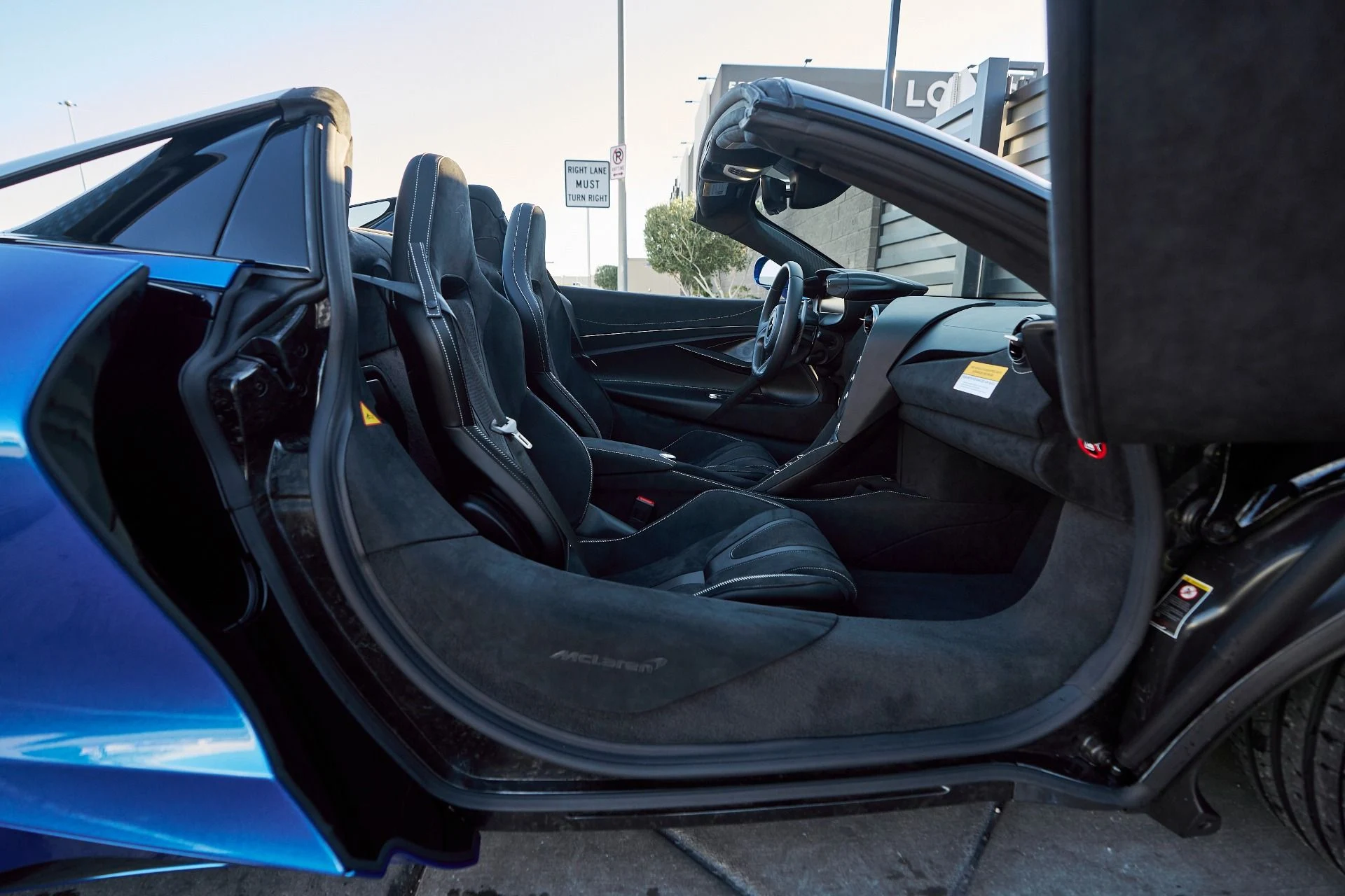 mph027_2182372992_Used_2026_Mc_Laren_750_S_1764060176_5c6eafed95