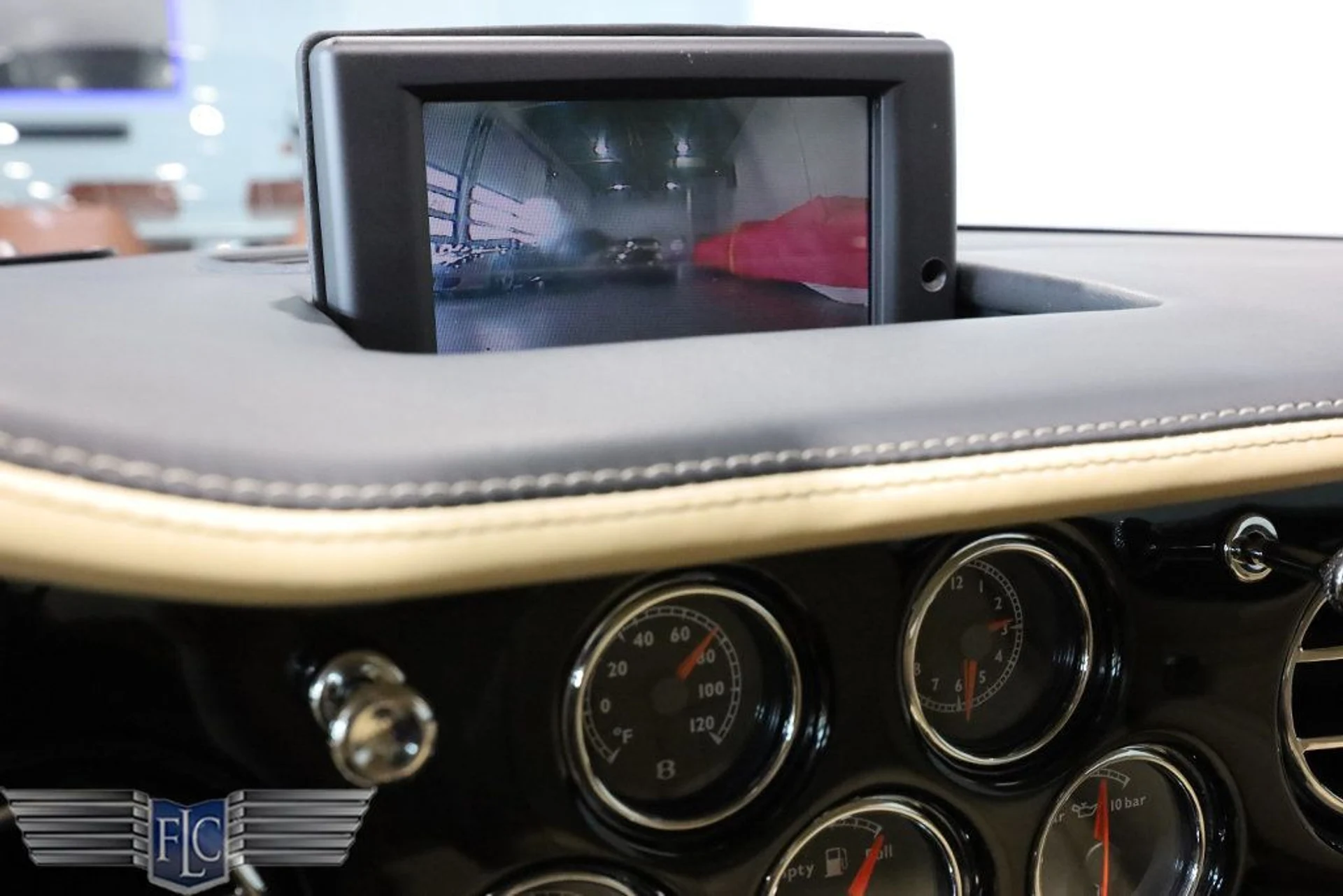 mph027_2183190122_used_2009_bentley_brooklands_2drcoupe_9689_23015098_28_1024_8e89261eaa