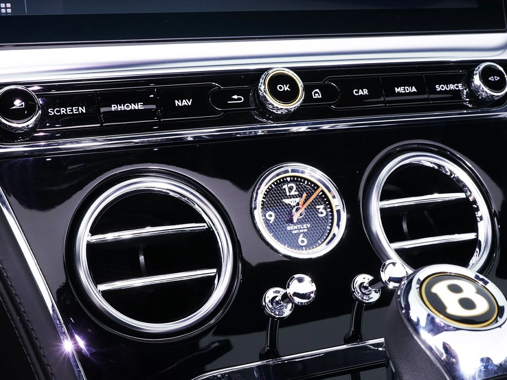 mph027_2185446639_b206414c49243c59e142a6abd1ddce5cx_600e1081b7