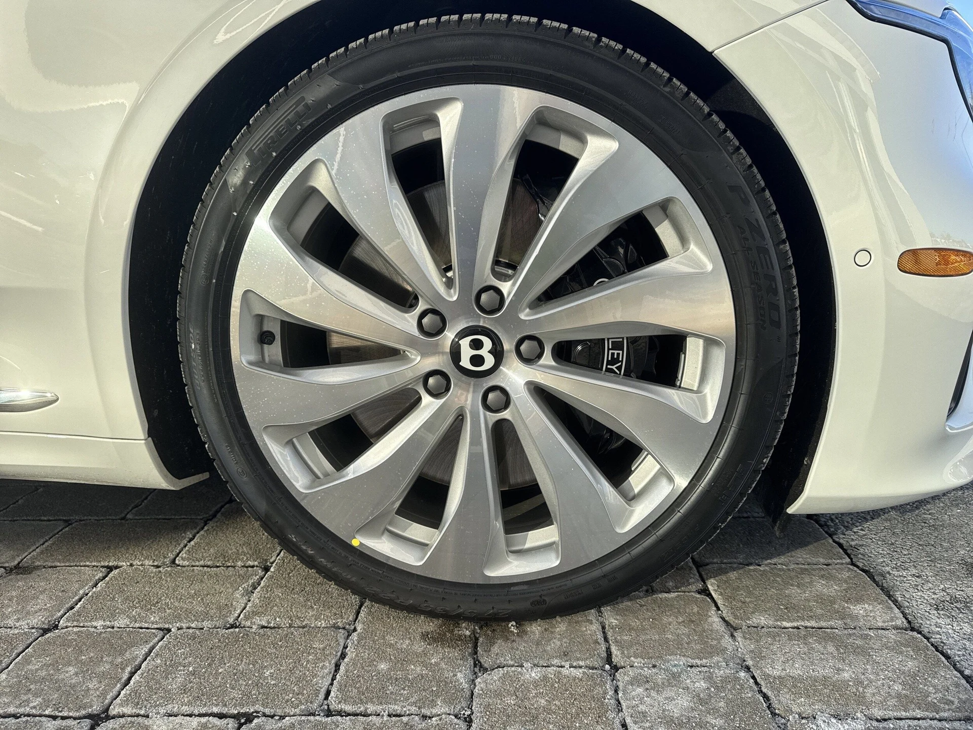 mph027_2191376303_34df21fb3823af9fdad9a3dc15c4fedfx_ee551e7284