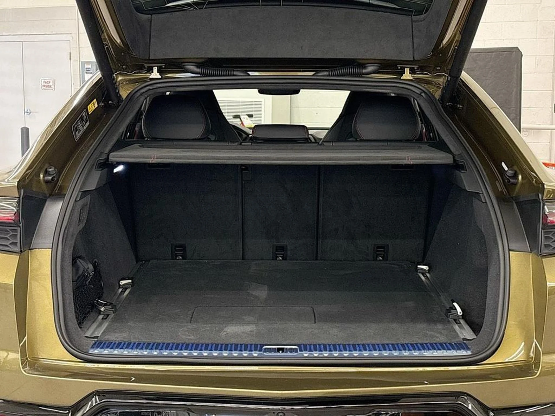 mph027_2200871412_01cf08dfd261a4d654dcecb72970b593_8340128800