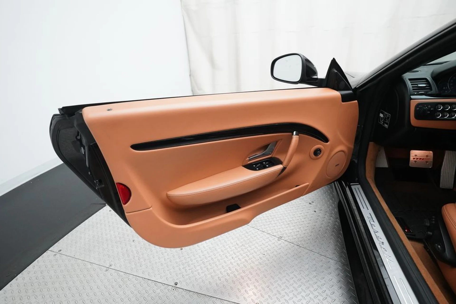 mph027_2201837402_5dd3fdf89324cea5174ae0c348a55fa8x_7f422a559d