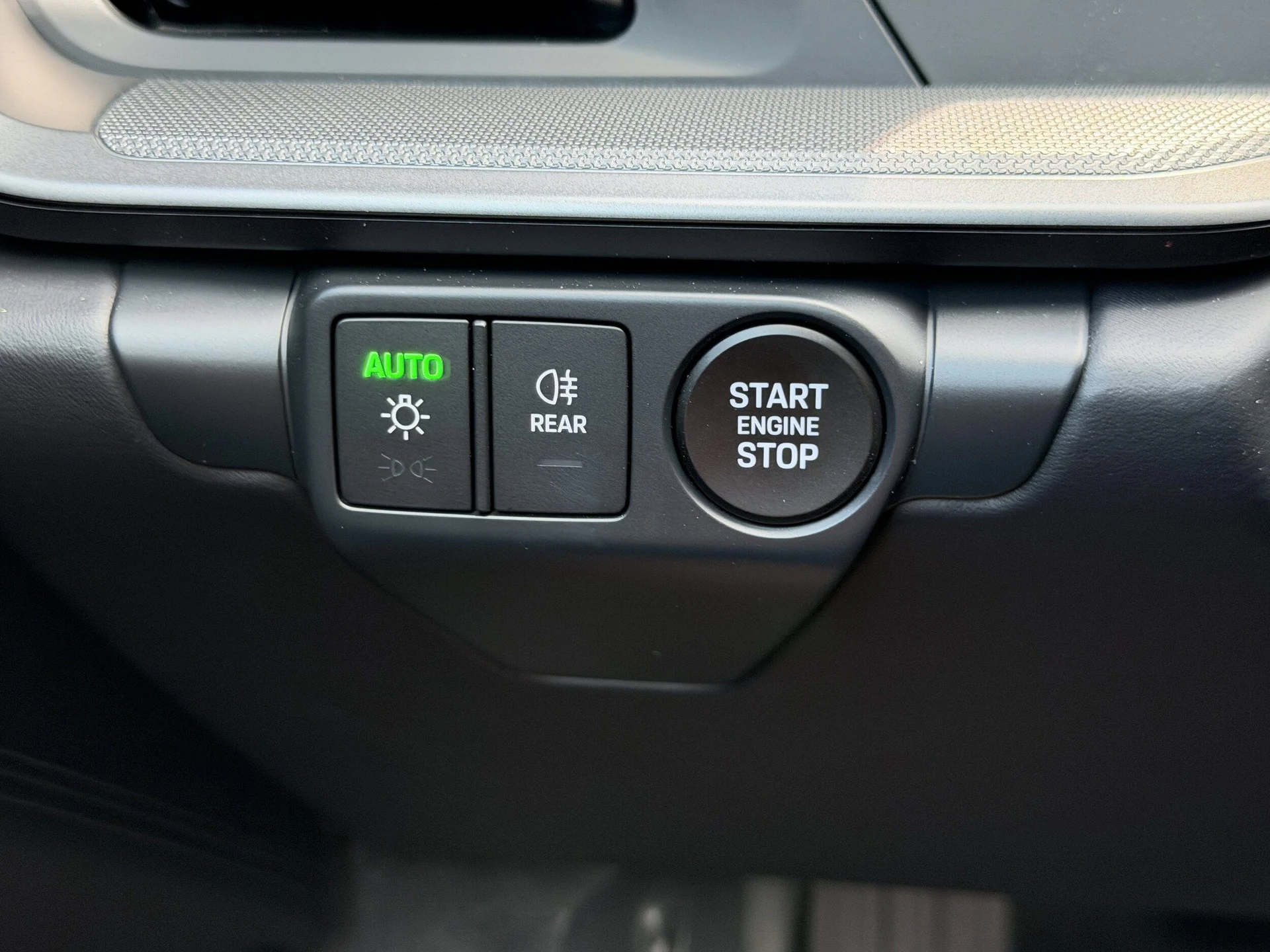 mph027_2203631586_6d46423450e5598332bcfd4bcbb2142cx_06460251a2