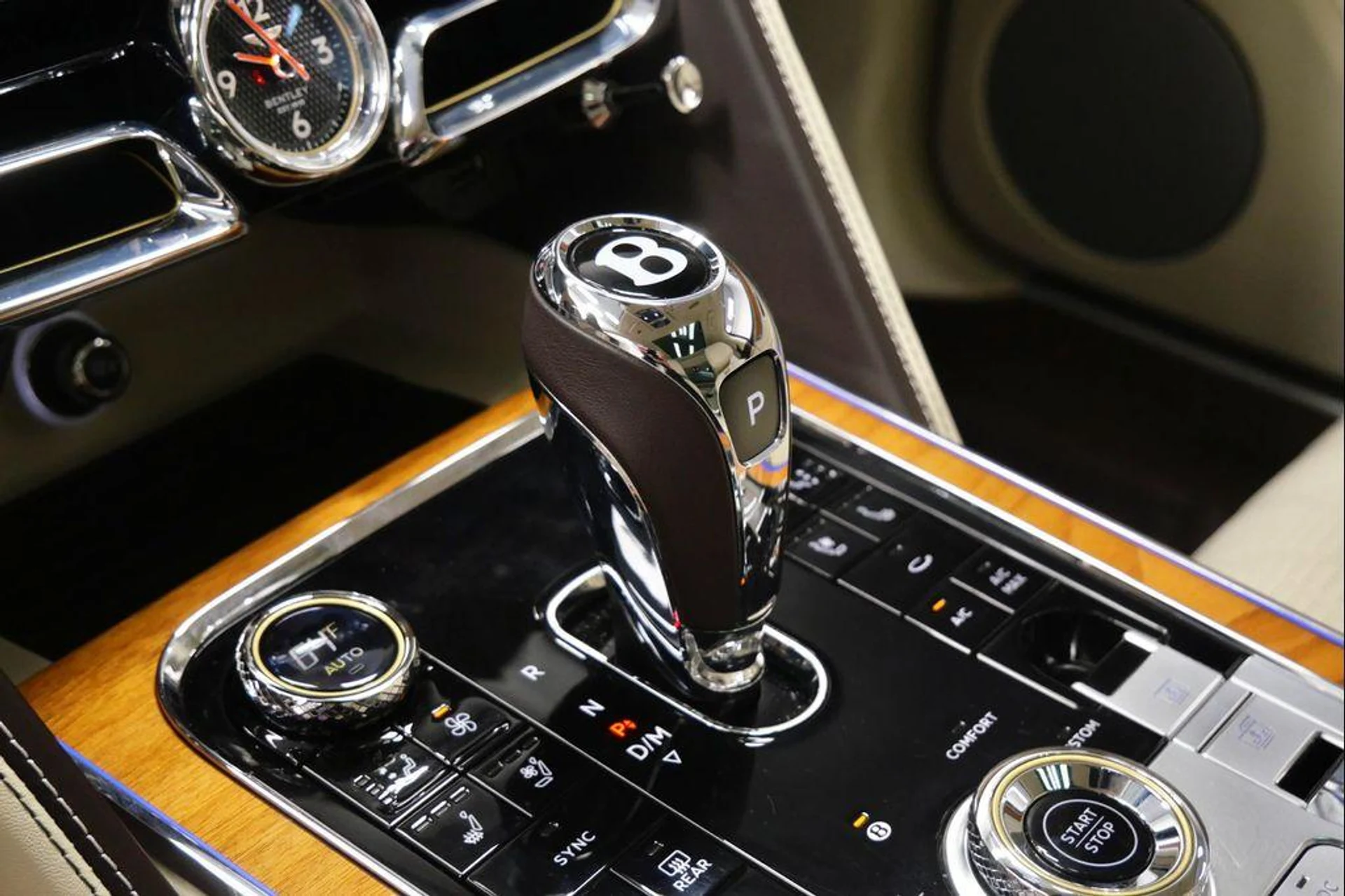 mph027_2211509560_x_HK_Zn_I_Kfl_Uy_Vuy_Okk_Pjxn_GAYK_4_8203236a95