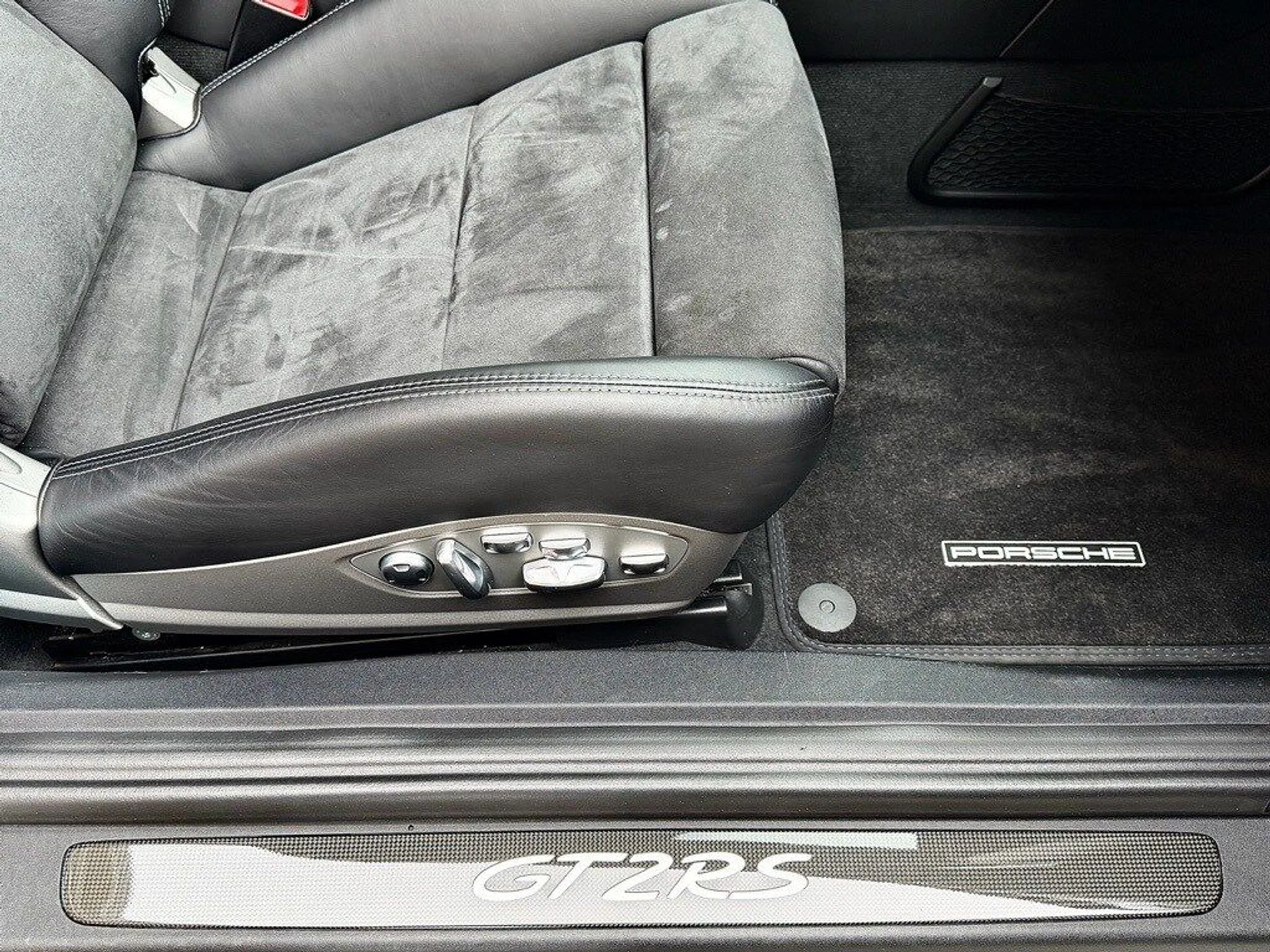 mph027_2214298459_41eec614081fa02662a6381f6e2f3bf9x_e08be8ca54