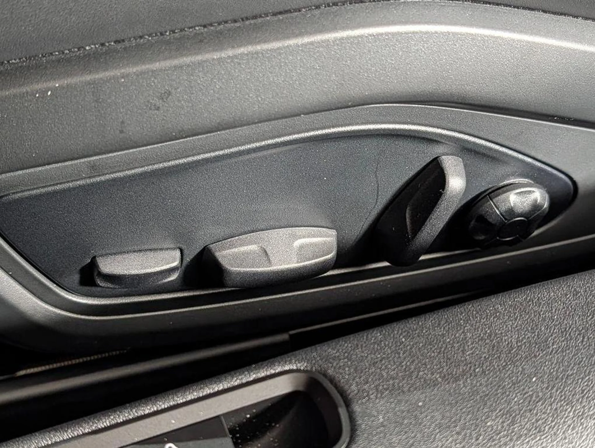 mph027_2216310268_Mm_ZP_4_Fpf6f_LROW_9_V82_E4_T8r_Ty_CU_cd9a3a1072