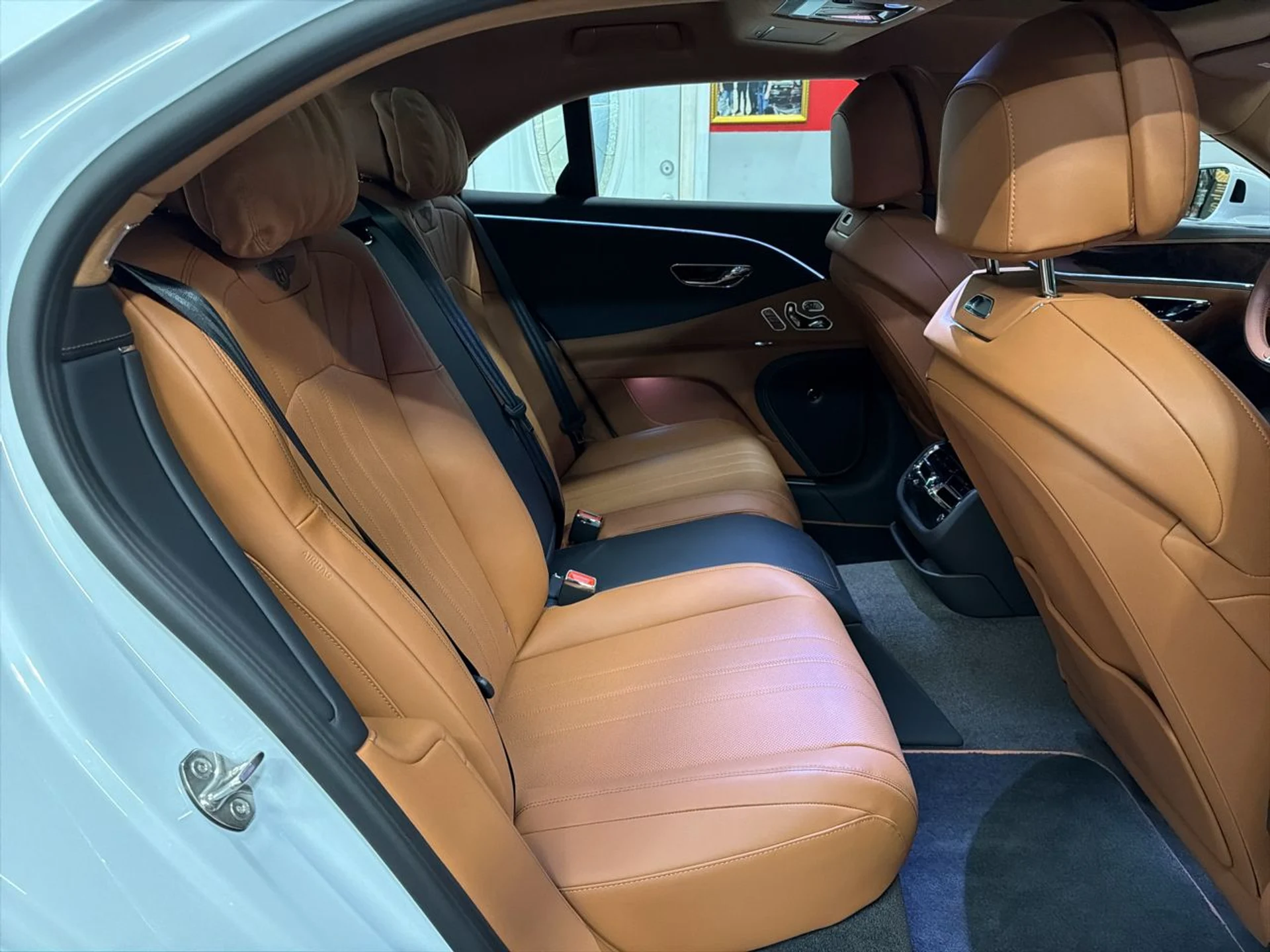 mph027_2219676808_639057400473294133_60022e3b90