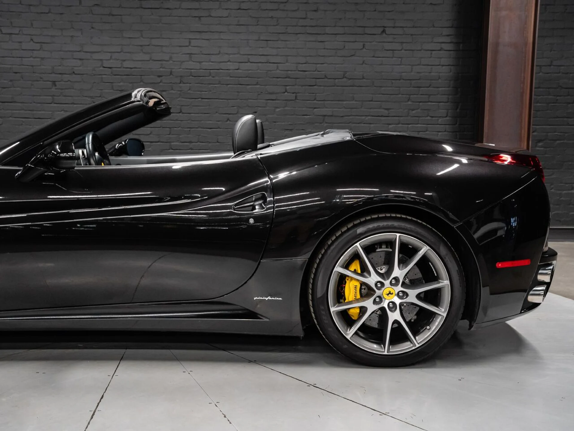 mph027_2223984580_ferrari_california_2011_0c9b4cf35a