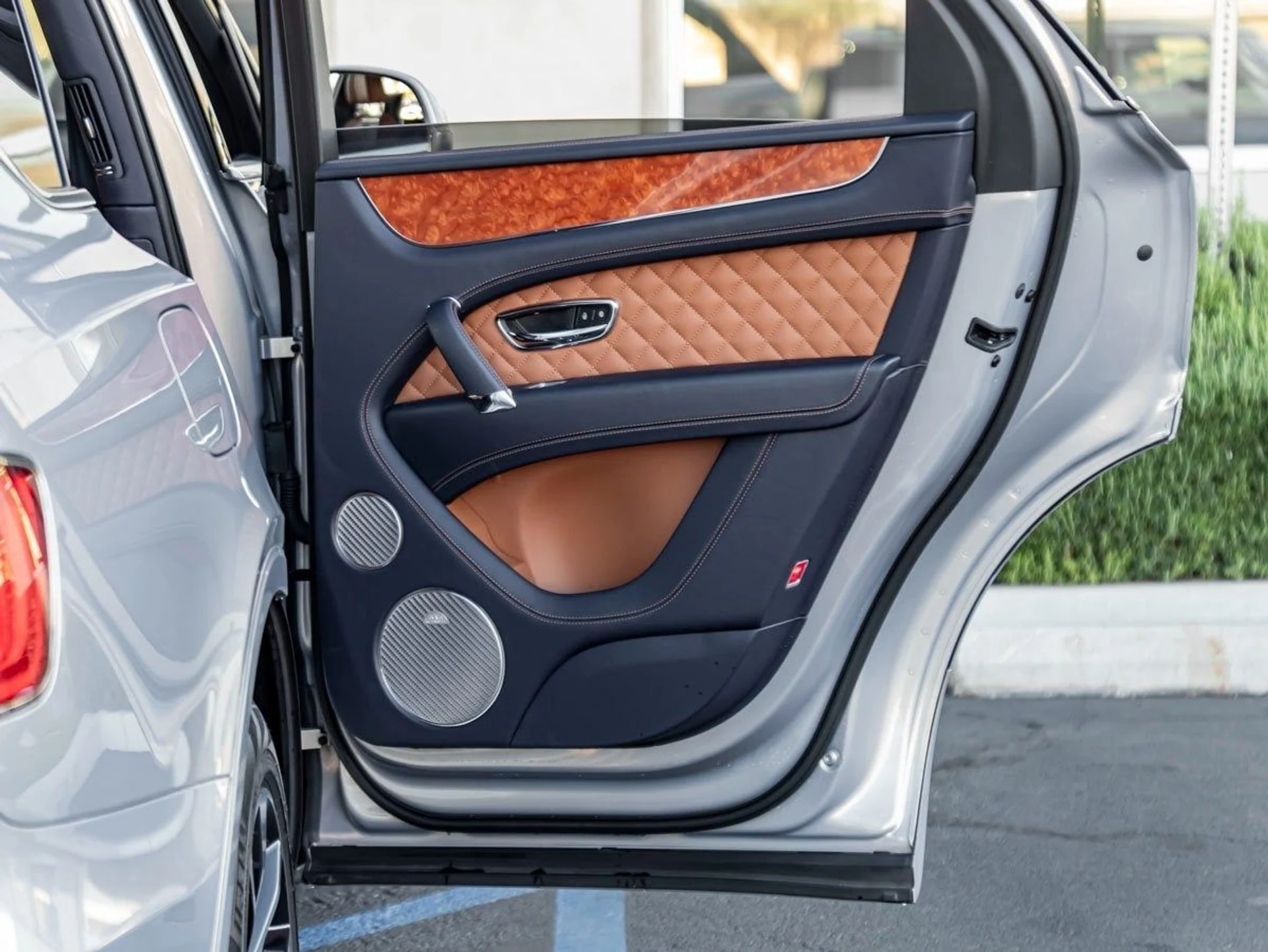 mph027_2224067525_28_68dfd2e022