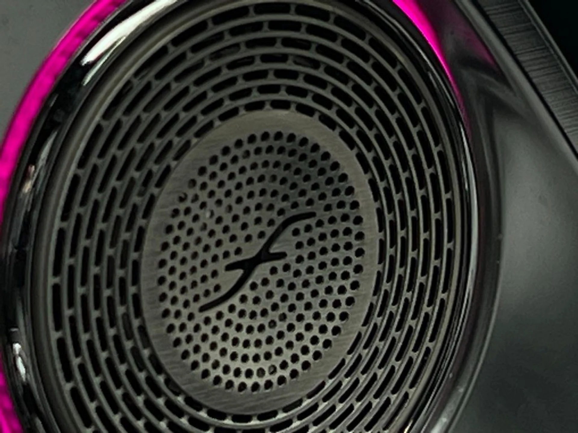 mph027_2229569077_43617b70746ac5daeafb3879a7f3db44x_a3771b3706