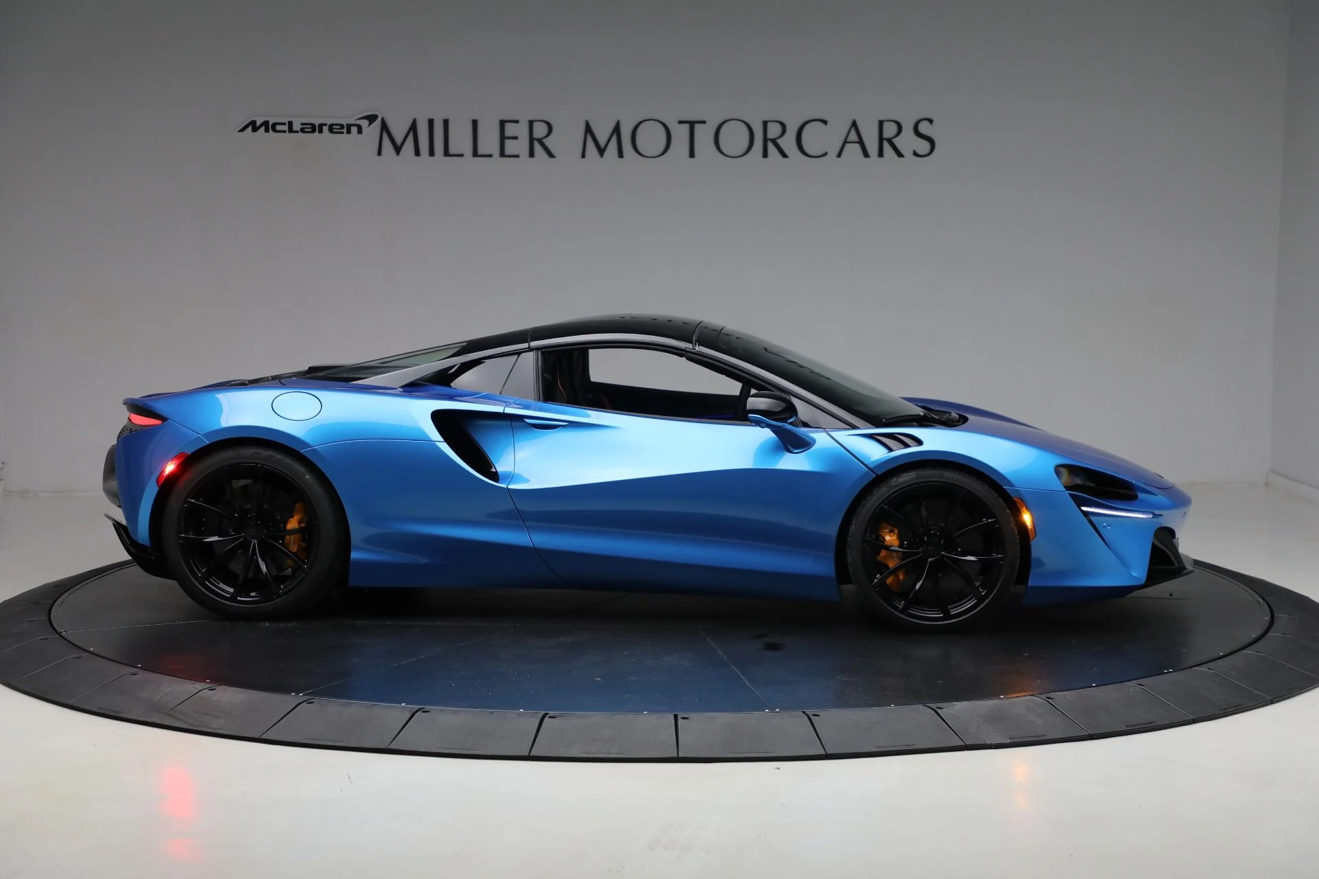 mph027_2240758350_New_2025_Mc_Laren_Artura_Spider_Tech_Lux_cf5deceee4