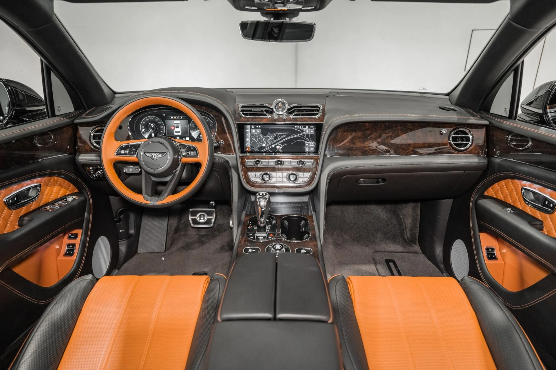 mph027_2246488152_Used_2022_Bentley_Bentayga_V8_1773164215_0bd447c1f6