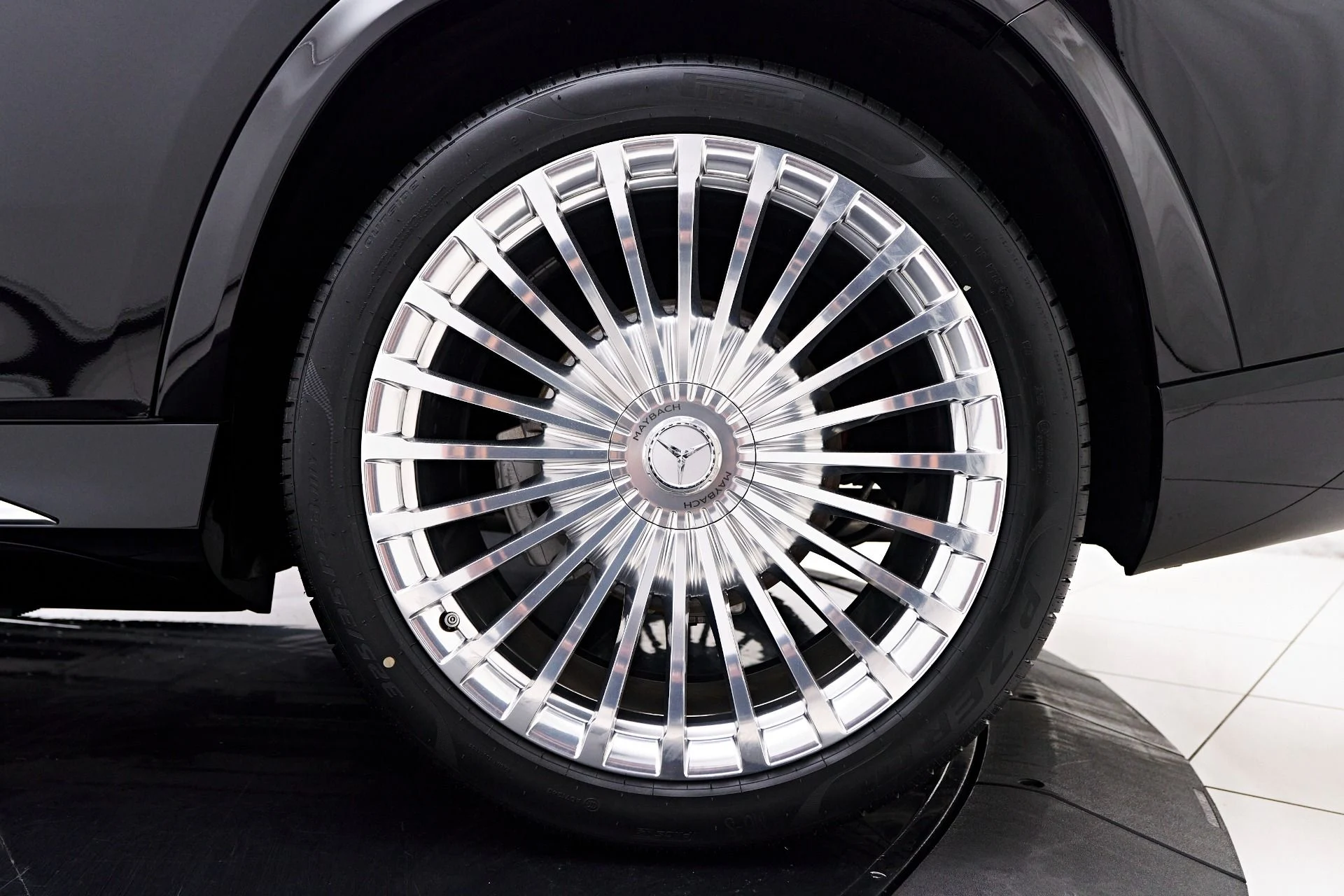 mph027_2254753802_Used_2022_Mercedes_Benz_GLS_Maybach_GLS_600_1747446181_27bc270857