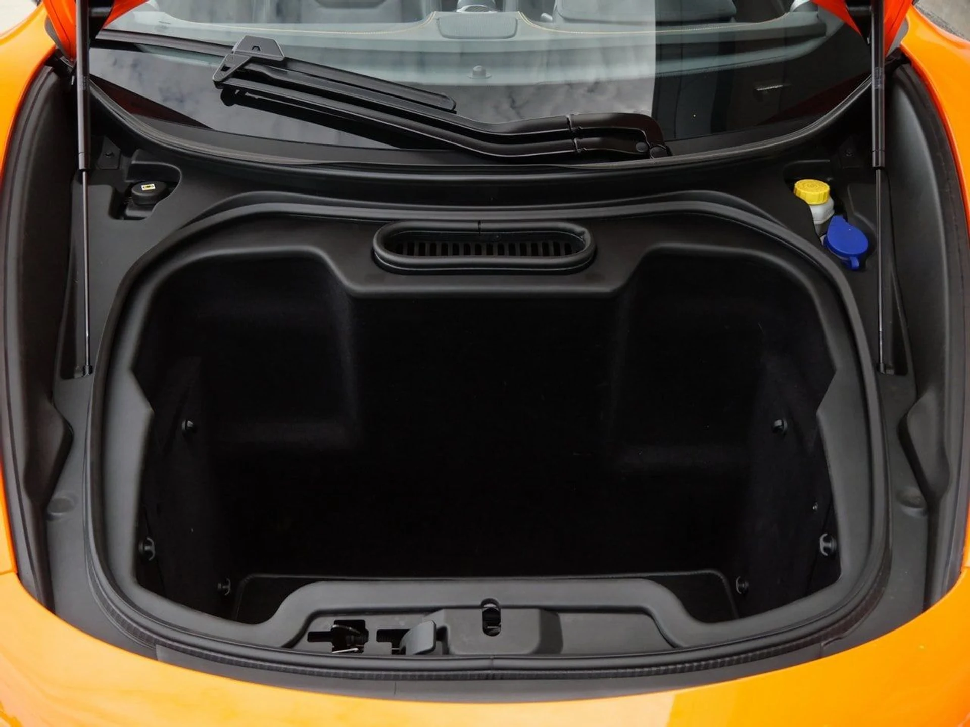 mph027_2256076977_fbdced27fa5d30101d709e475fd2f145x_ee7f7d74e2