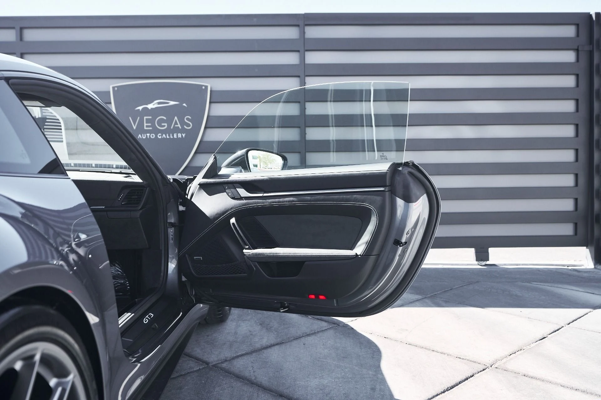 mph027_2256440204_Used_2025_Porsche_911_GT_3_1760569997_762d1578cf