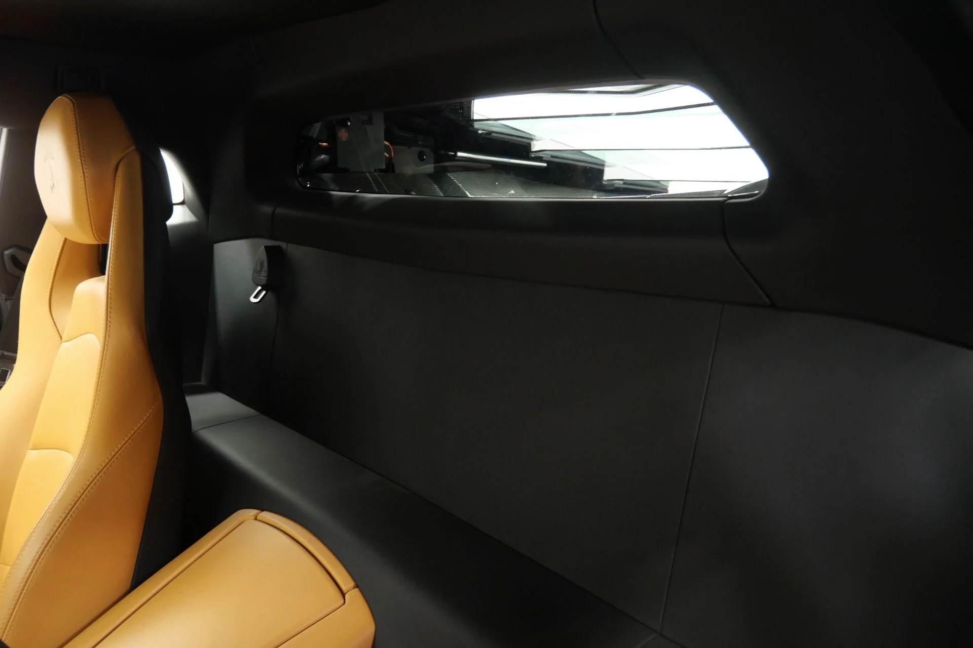 mph027_2256842580_Used_2014_Lamborghini_Aventador_LP_700_4_Beautiful_Color_Combination_Transparent_Engine_Bonnet_1774982948_814d584c74