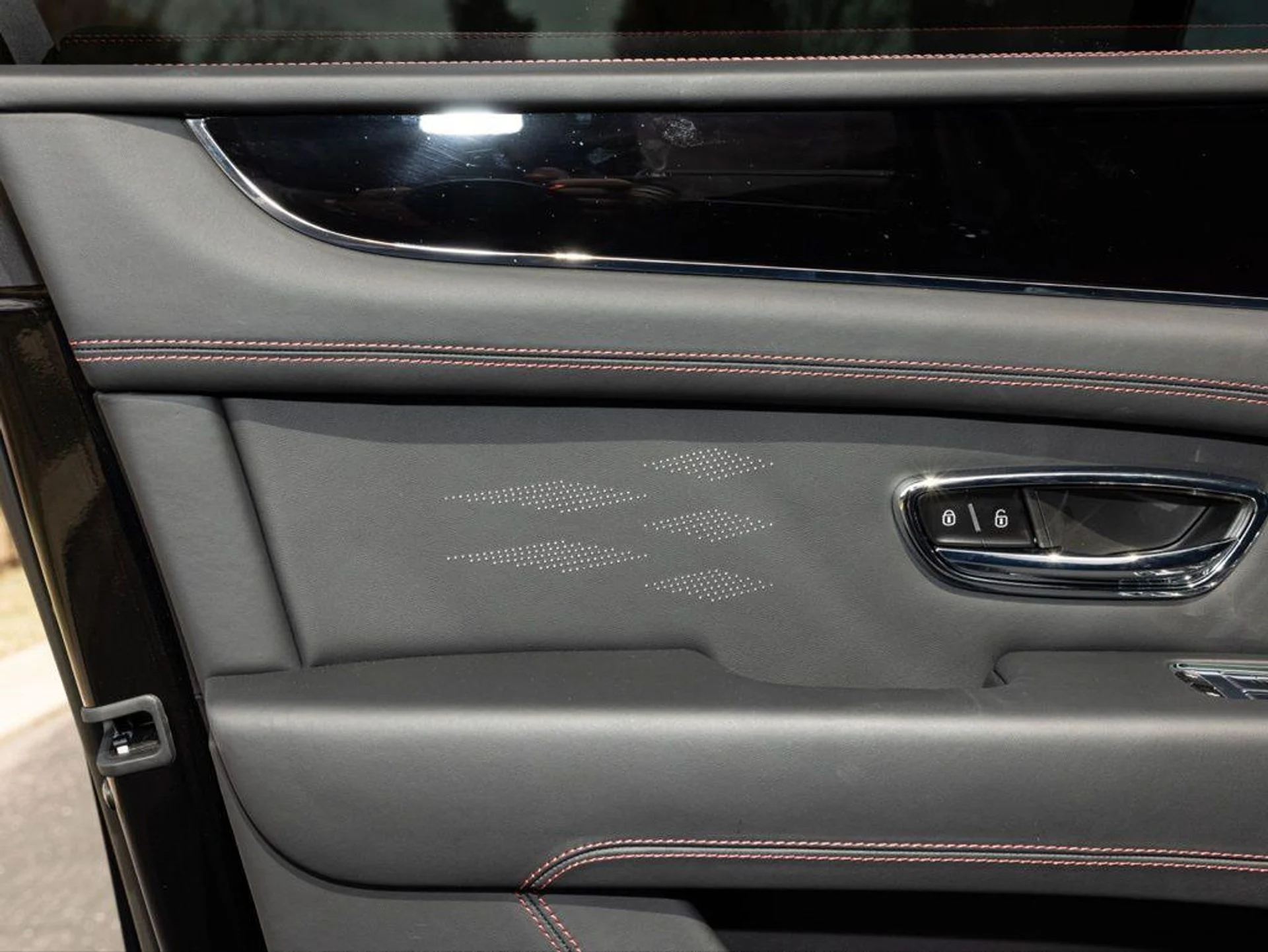 mph027_2270222390_497104613_69a1b7281e5607789028c3cd_a273f68379