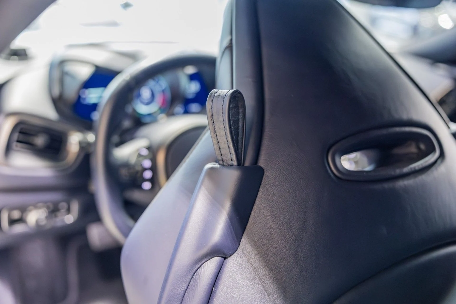 mph027_2274334138_v_A_90aab1f8d1