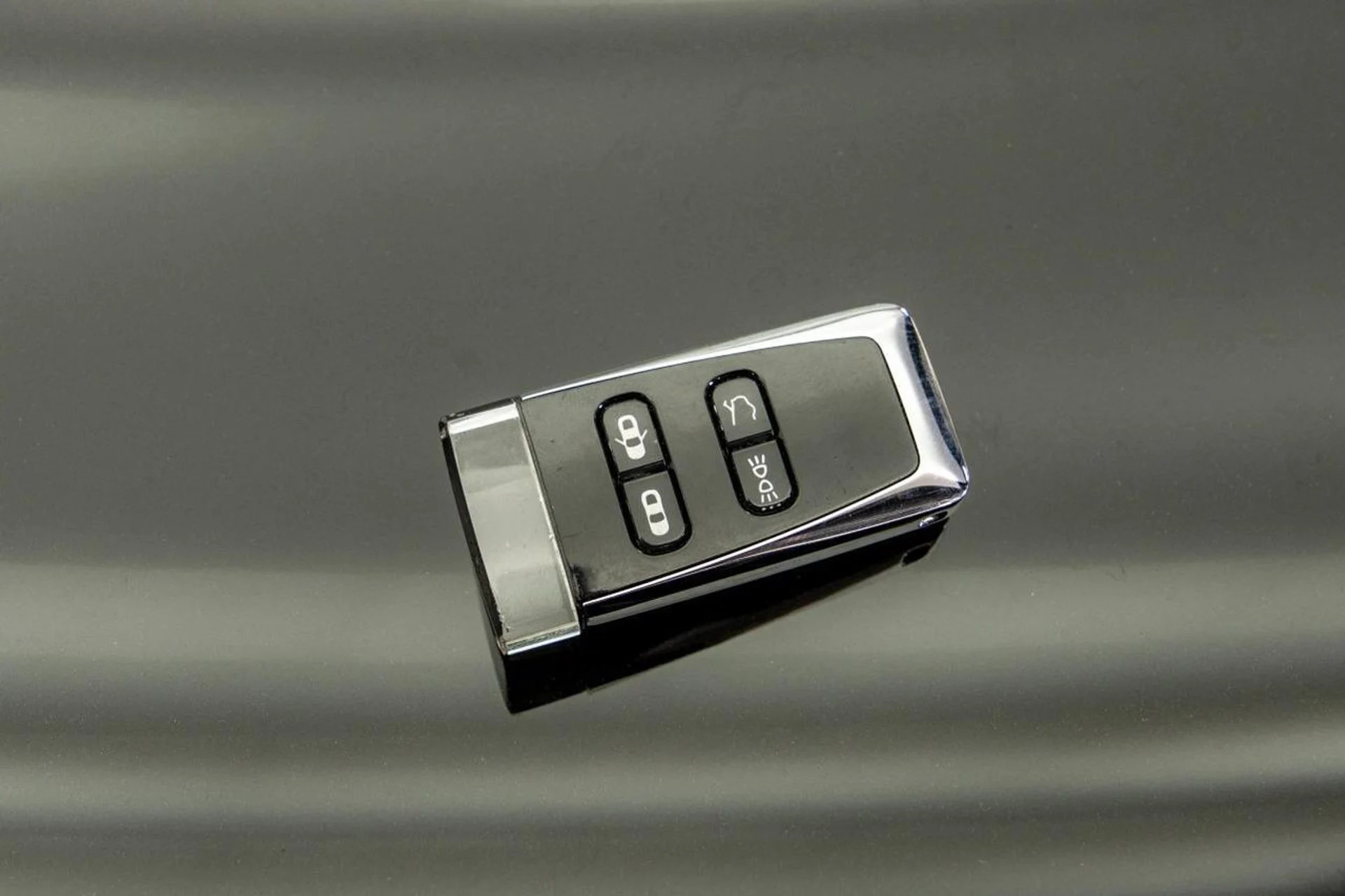 mph027_2276050385_32df66ef83c5ee25561f0ea186d07293_084954616d