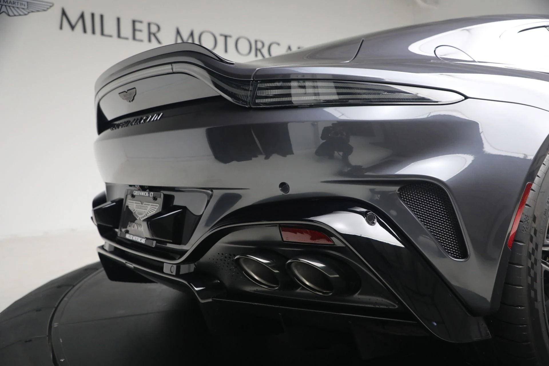 mph027_2279869420_New_2026_Aston_Martin_Vantage_S_1766181825_9493a0f442