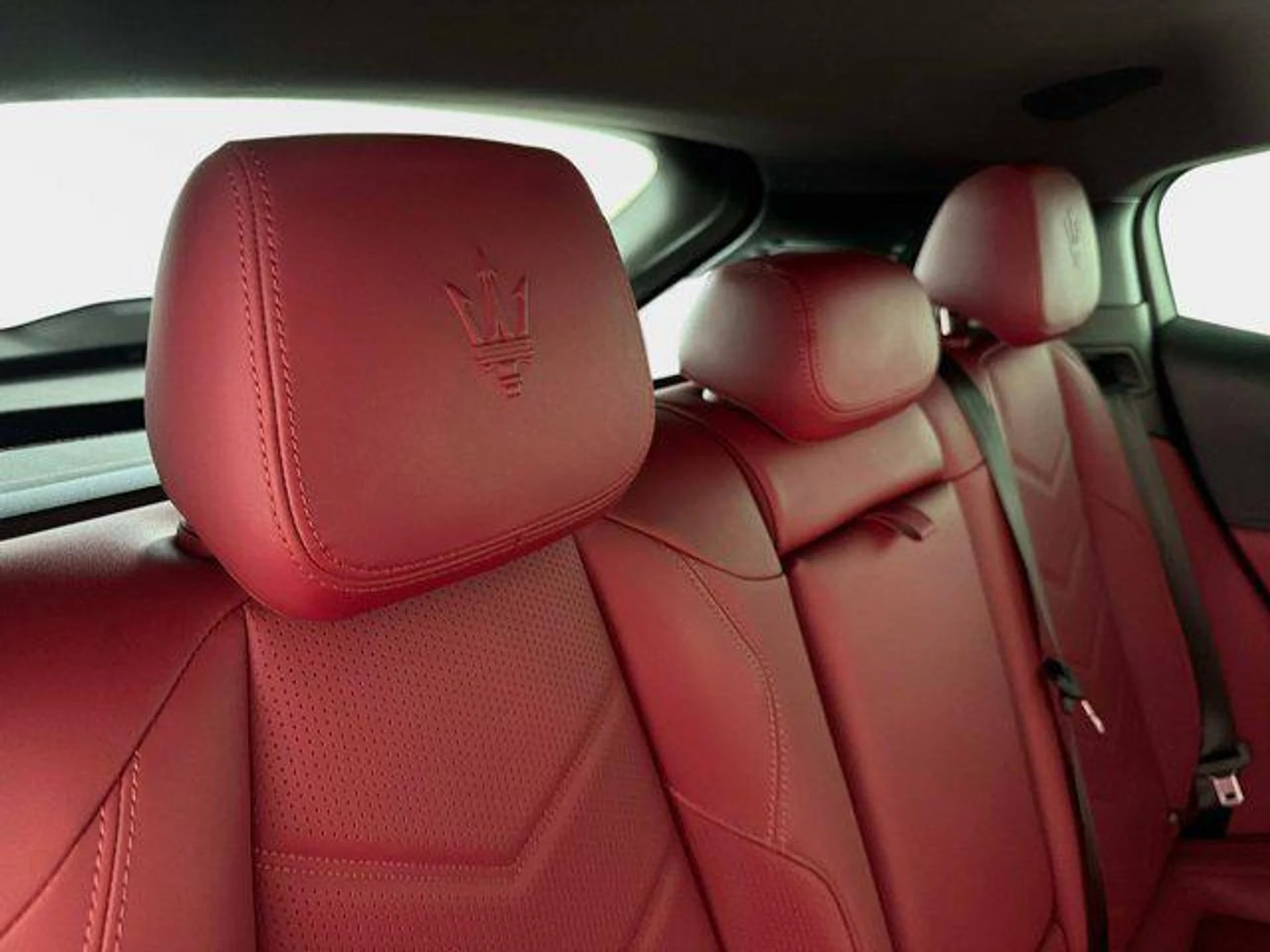 mph027_2285801264_a_6_Zff_V6_Qva4_ABIO_Dm_XLF_Lw_Soo_U_0a51bb8ba7